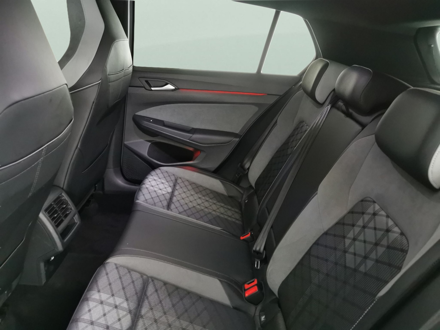 Used Volkswagen Golf 2023 for sale - 76542619: Photo 30