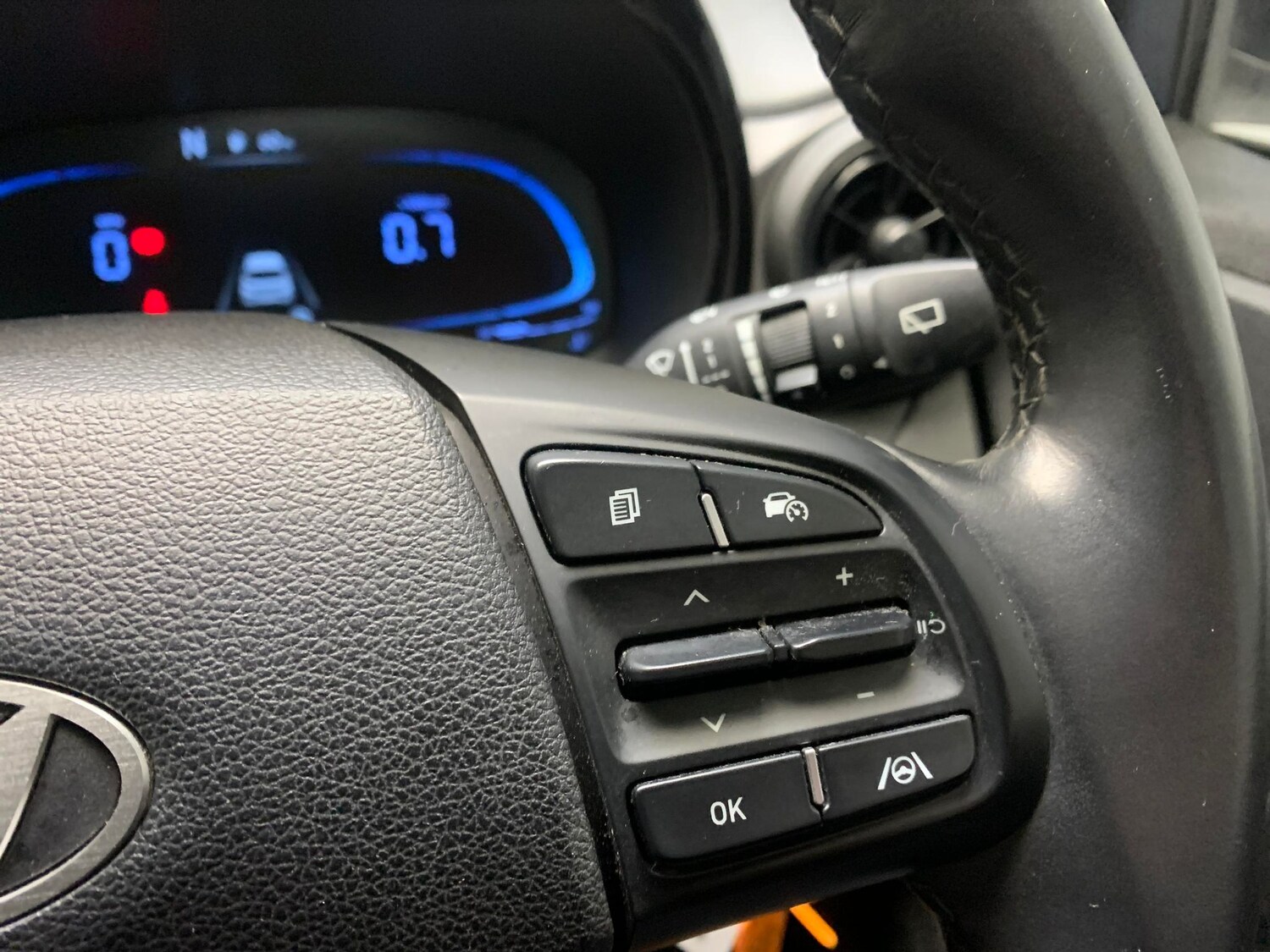 Used Hyundai i10 2023 for sale - 77686147: Photo 19