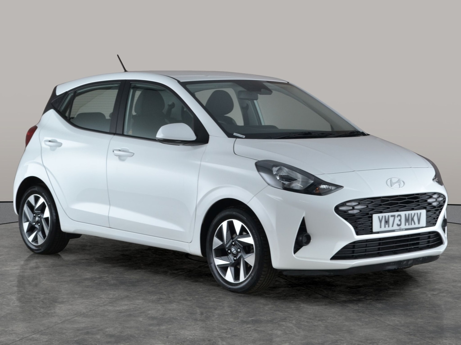 Used Hyundai i10 2023 for sale - 77686147: Photo 8