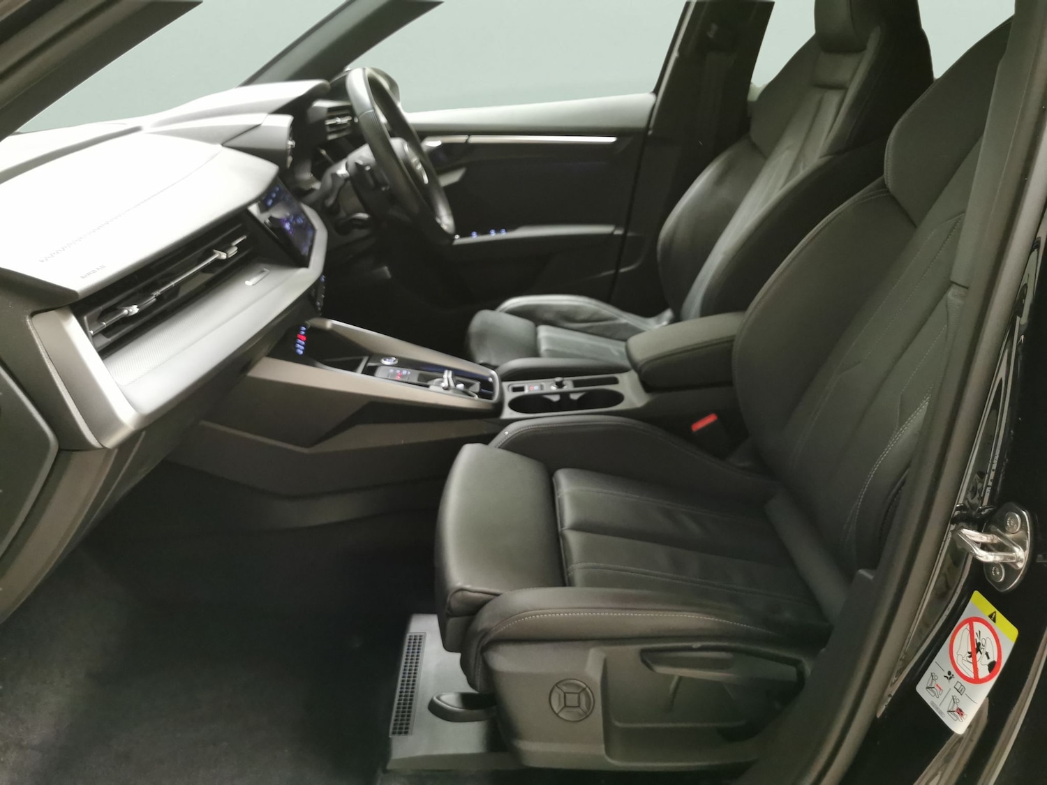 Used Audi A3 2023 for sale - 77127836: Photo 4