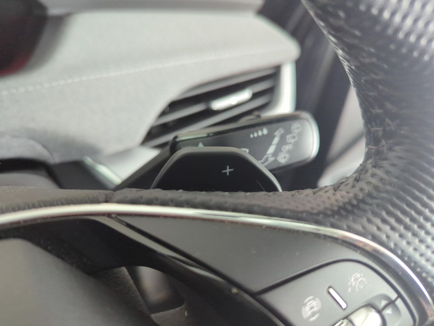 Used Skoda Enyaq 2023 for sale - 77347473: Photo 30