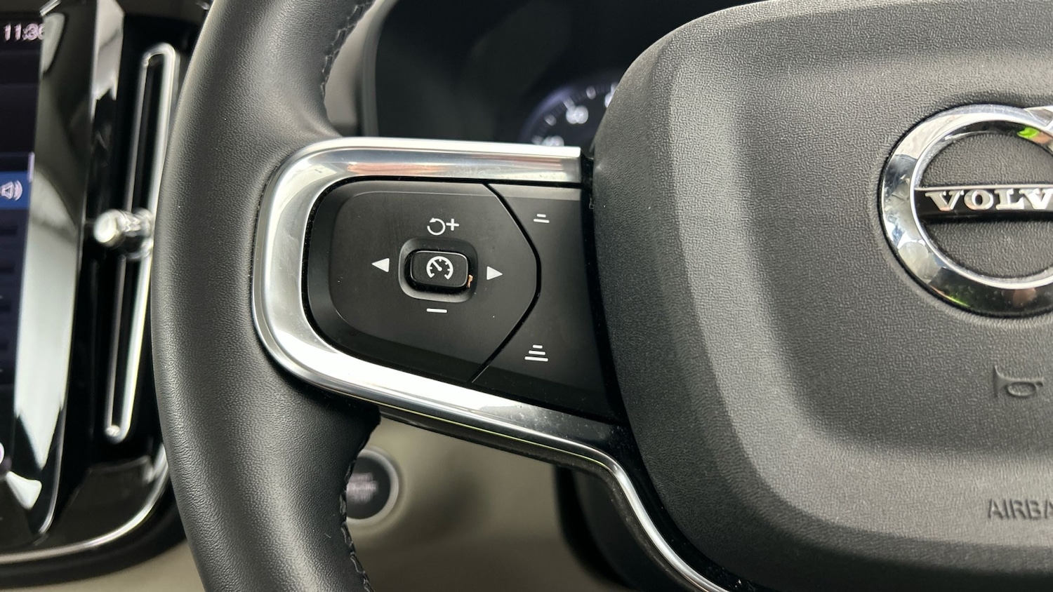 Used Volvo XC40 2022 for sale - 77771565: Photo 10