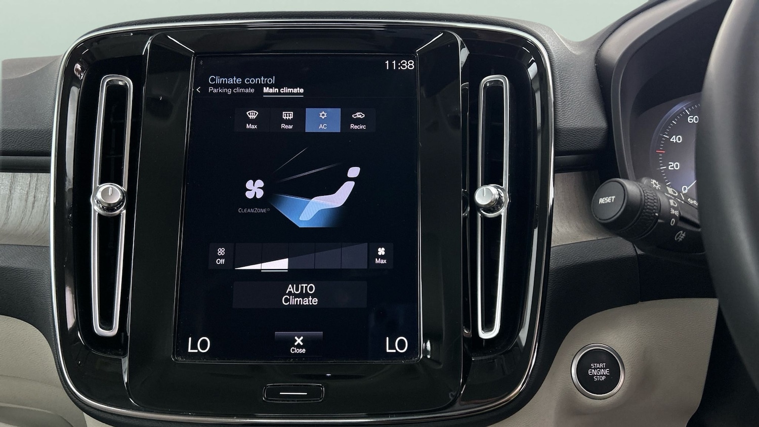 Used Volvo XC40 2022 for sale - 77771565: Photo 16