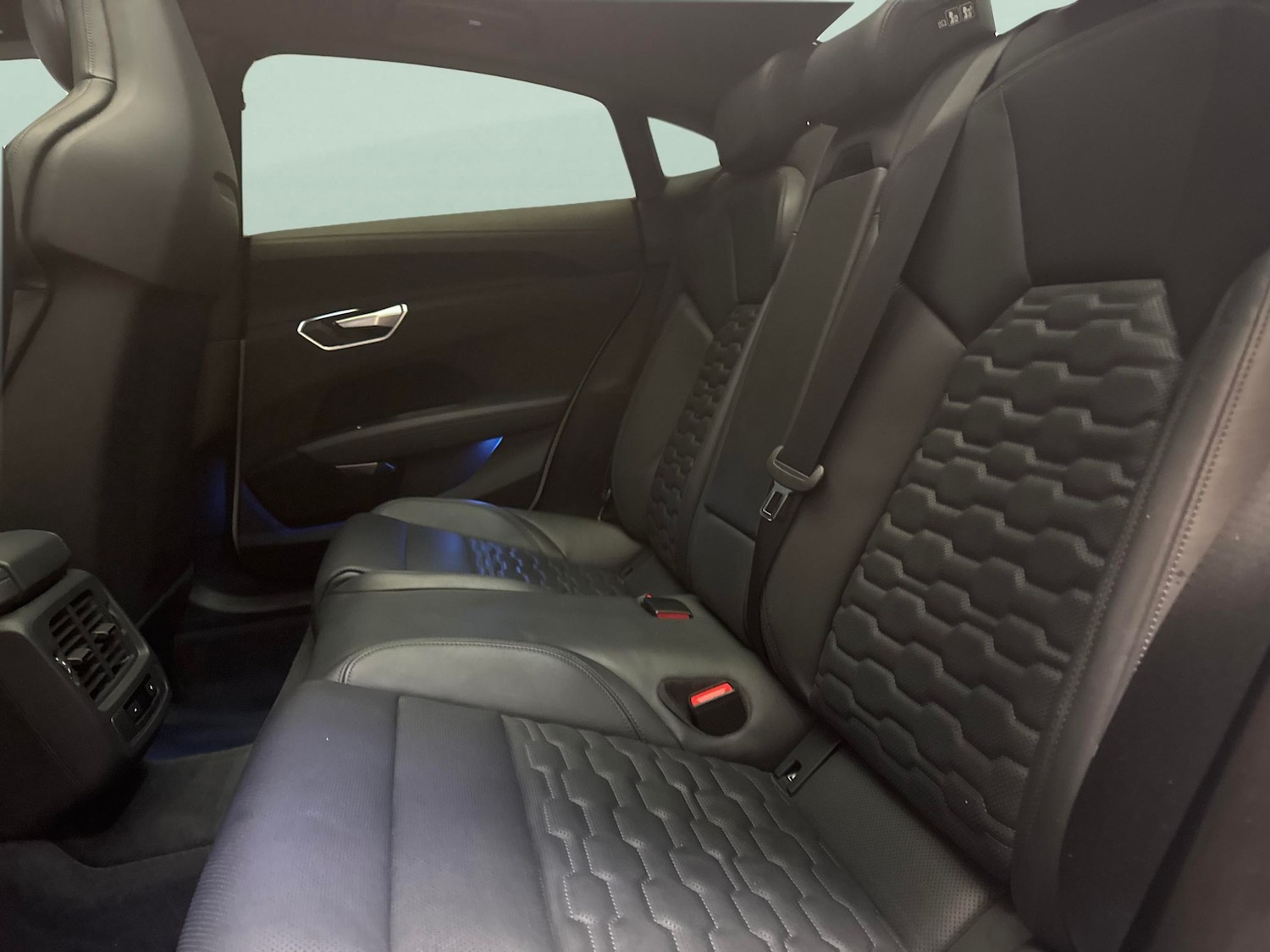 Used Audi e-tron GT 2022 for sale - 77235737: Photo 22