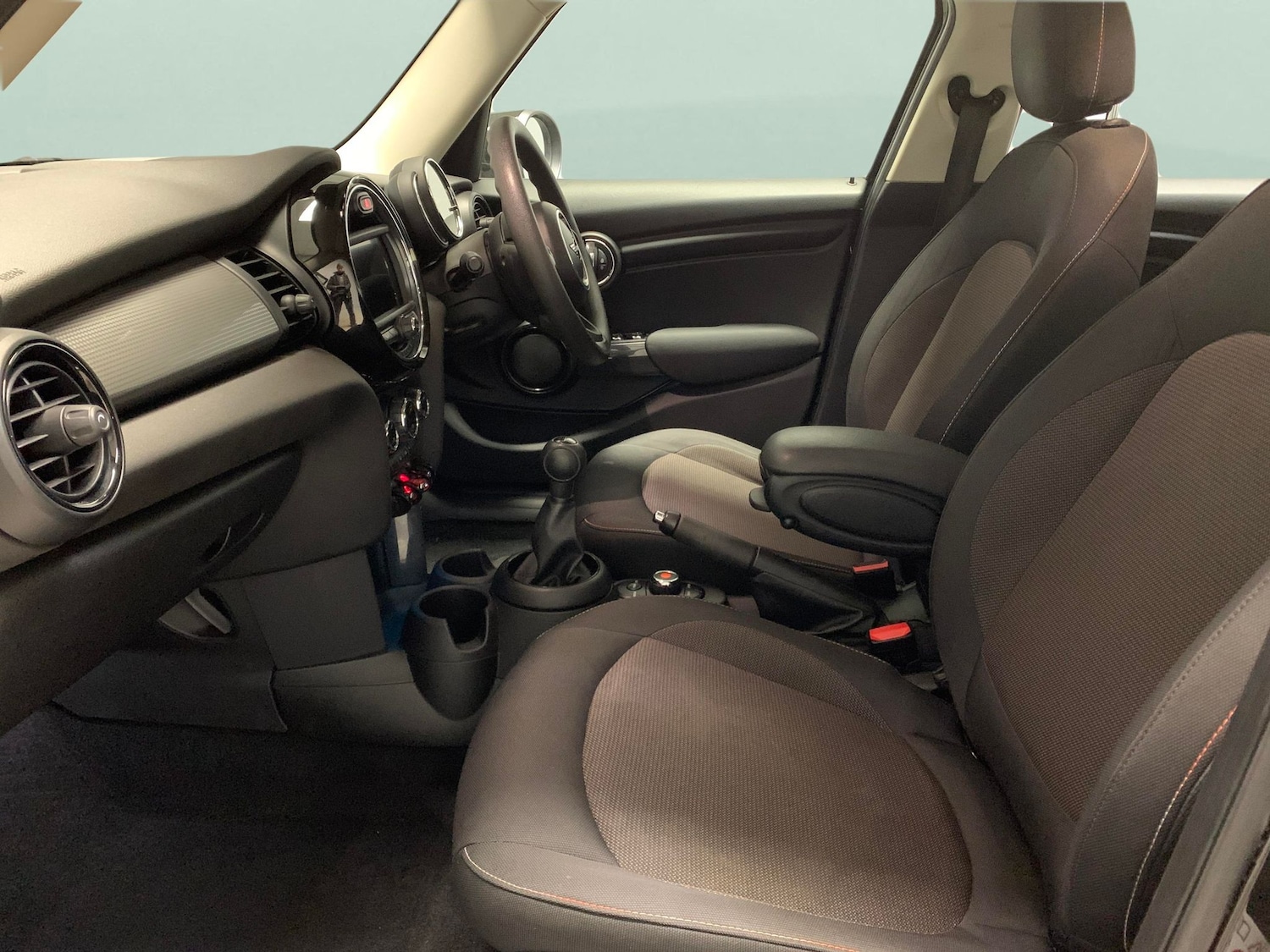 Used MINI Hatch 2019 for sale - 76919571: Photo 4