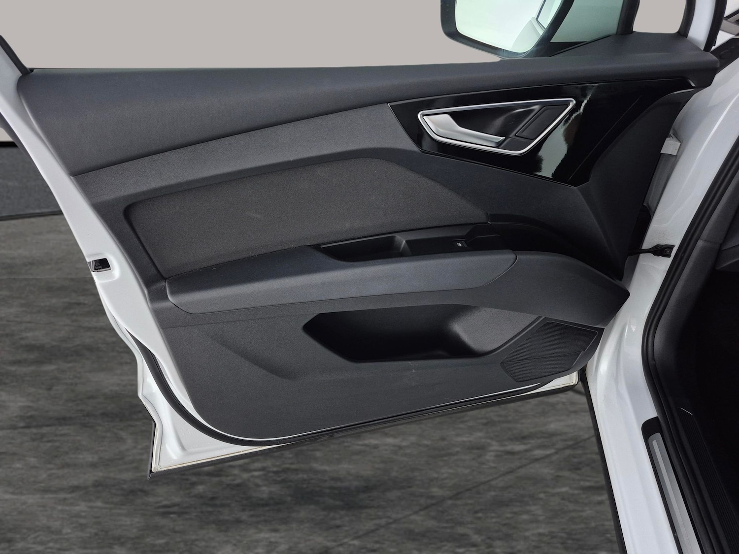 Used Audi Q4 e-tron 2023 for sale - 78166808: Photo 29