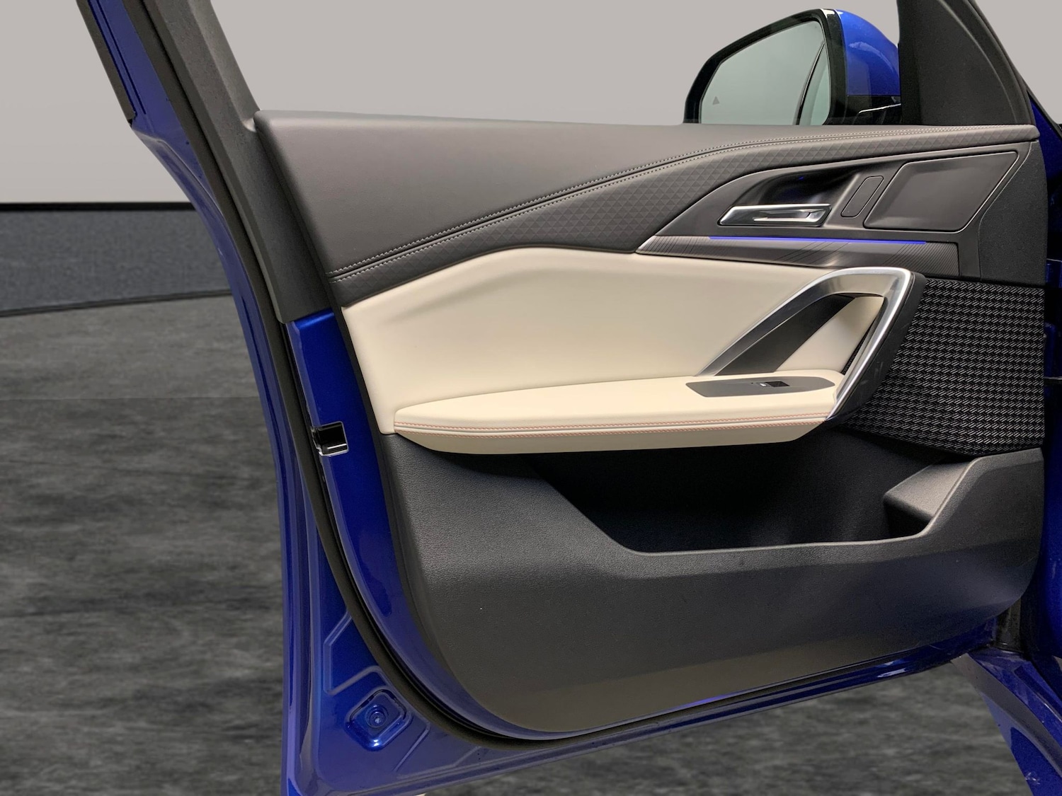 Used BMW iX2 2024 for sale - 76467535: Photo 33