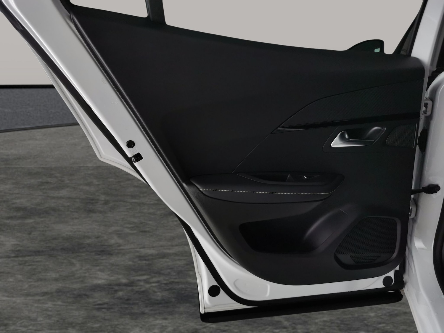 Used Peugeot 2008 2022 for sale - 77159873: Photo 32