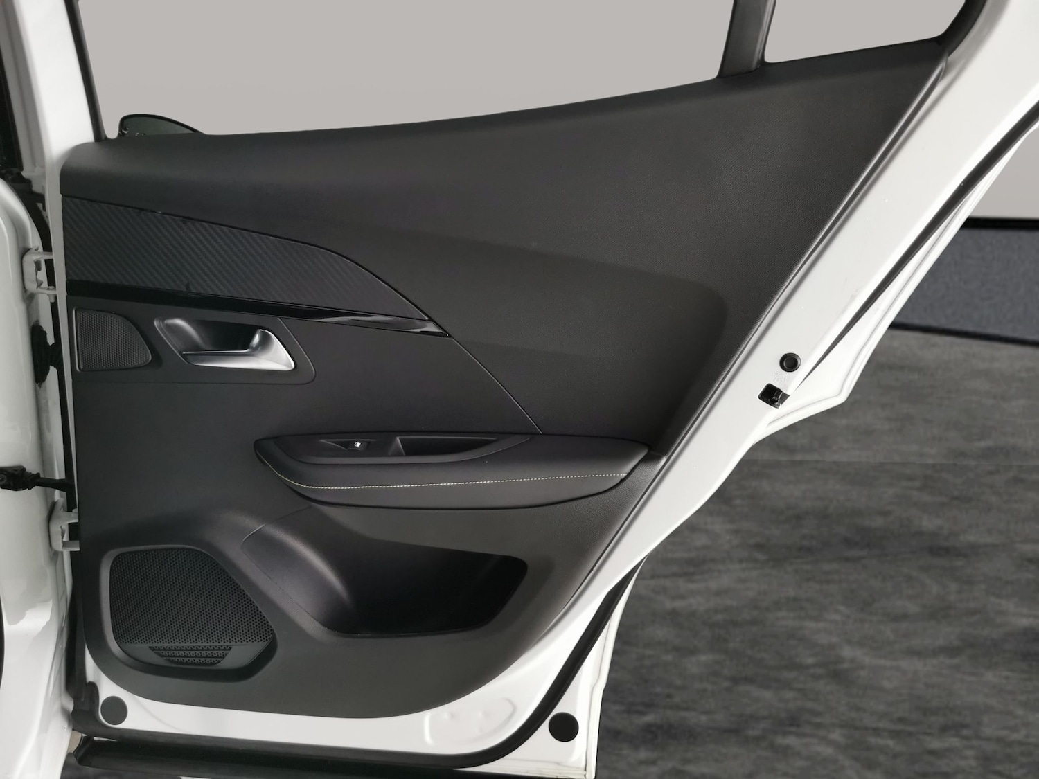 Used Peugeot 2008 2022 for sale - 77159873: Photo 33