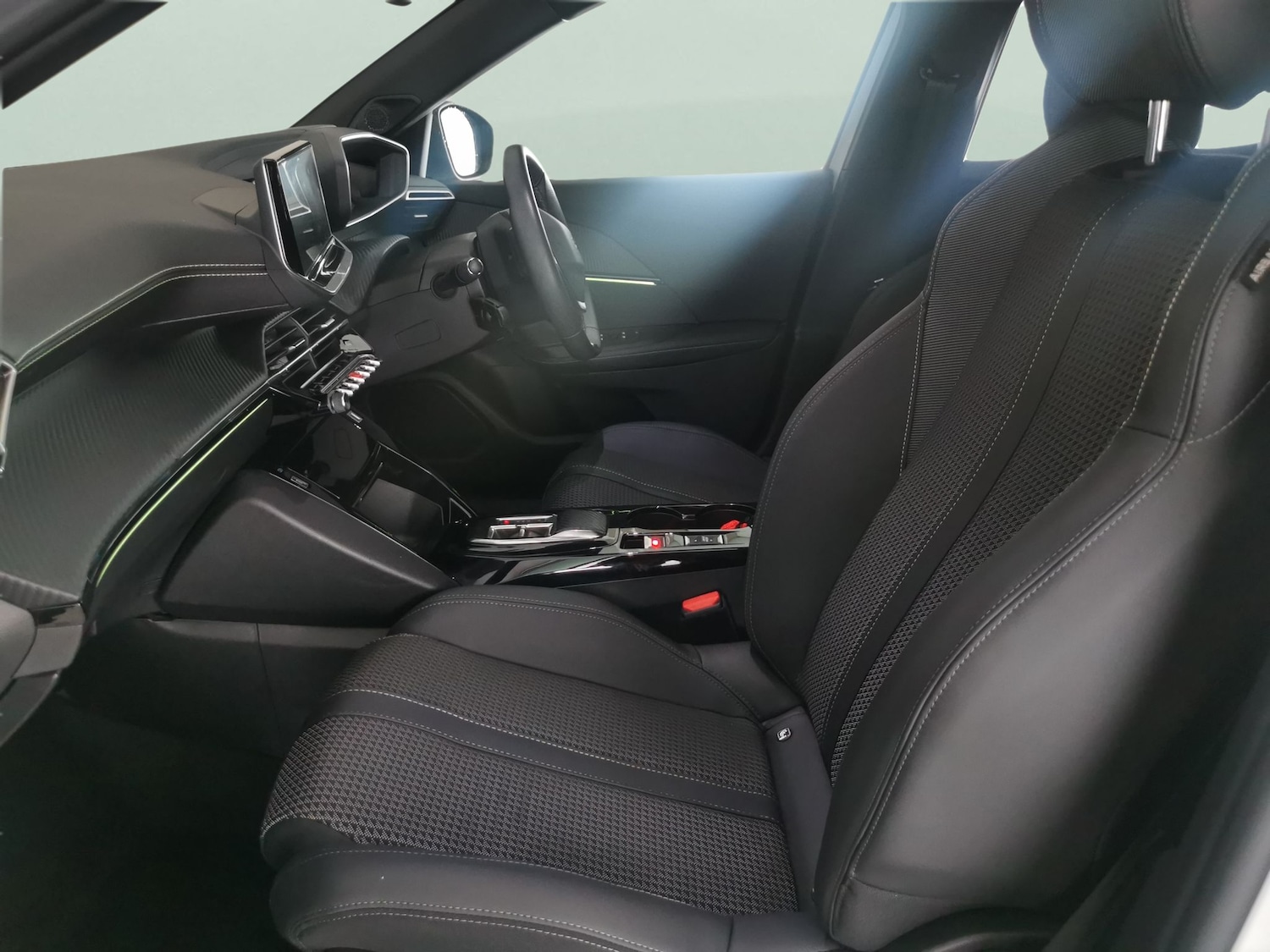 Used Peugeot 2008 2022 for sale - 77159873: Photo 4