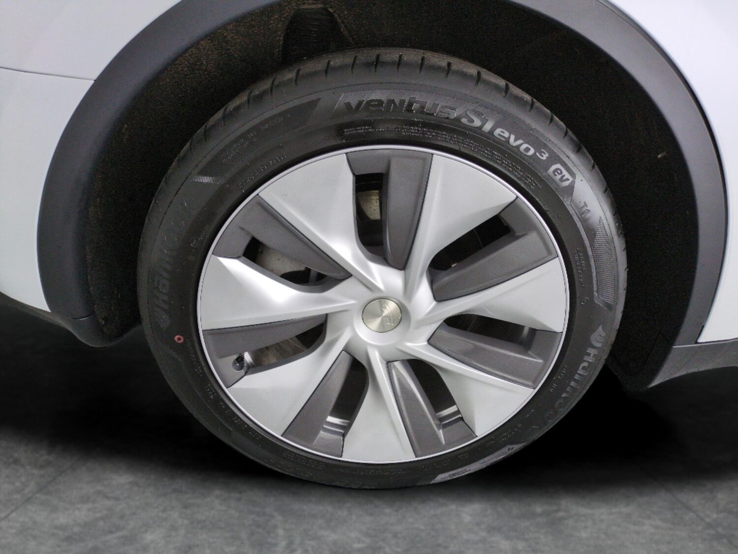 Used Tesla Model Y 2024 for sale - 77911660: Photo 28