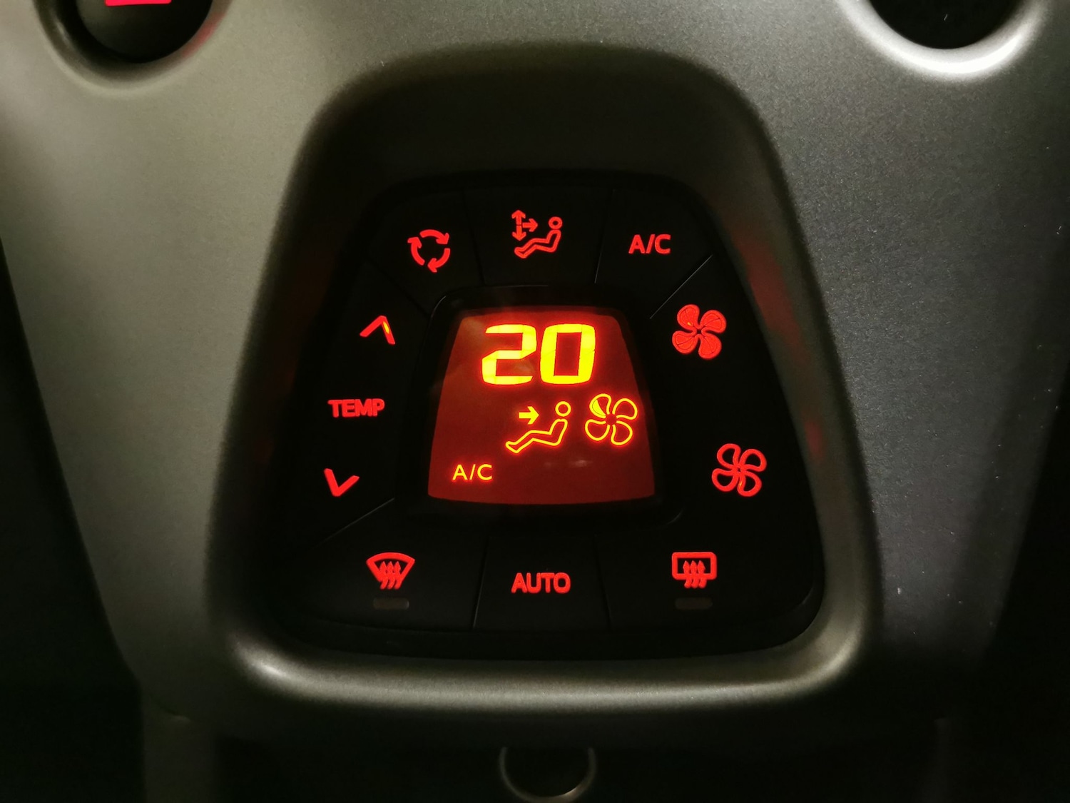 Used Toyota AYGO 2019 for sale - 76587898: Photo 20