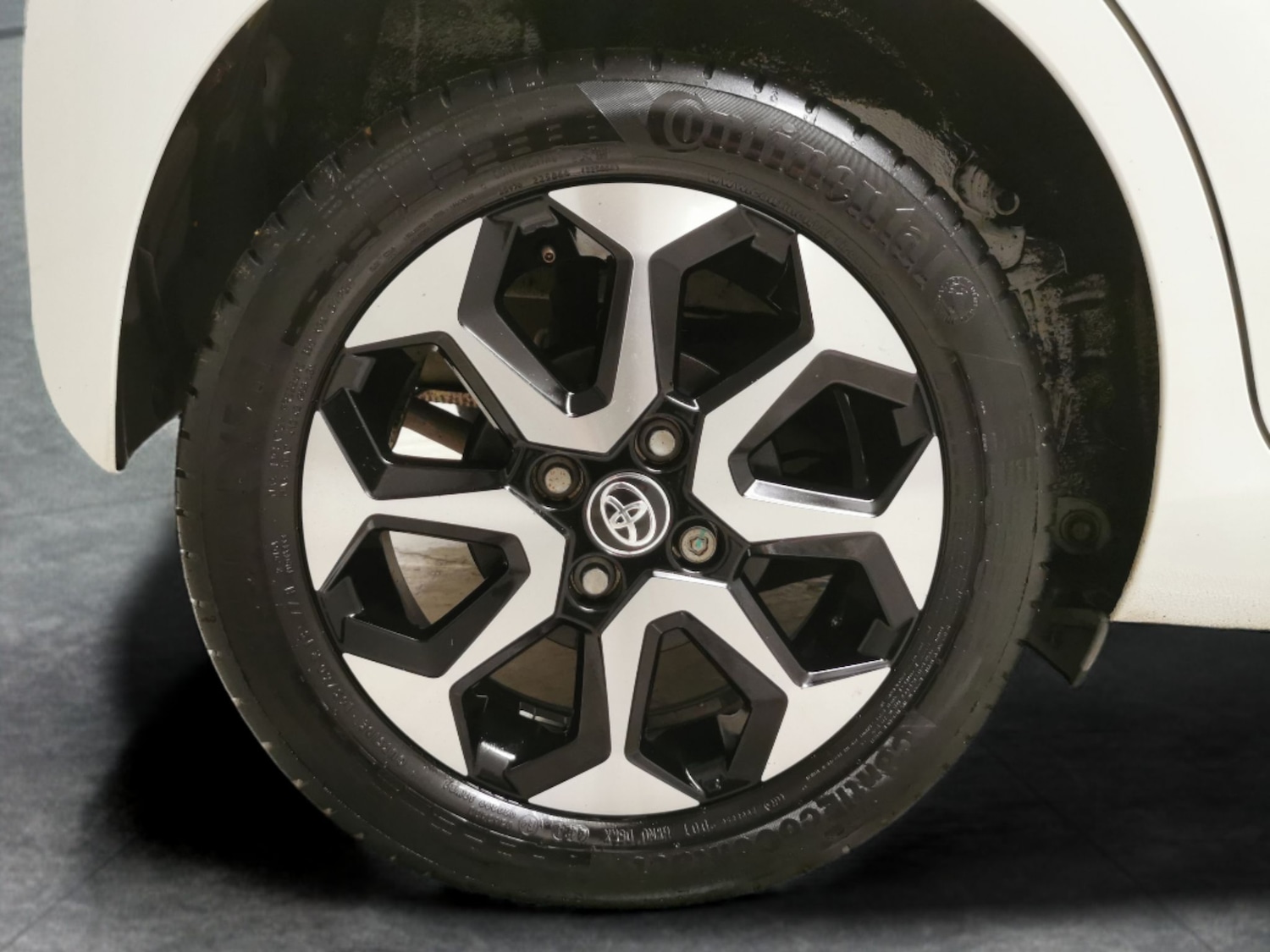 Used Toyota AYGO 2019 for sale - 76587898: Photo 26