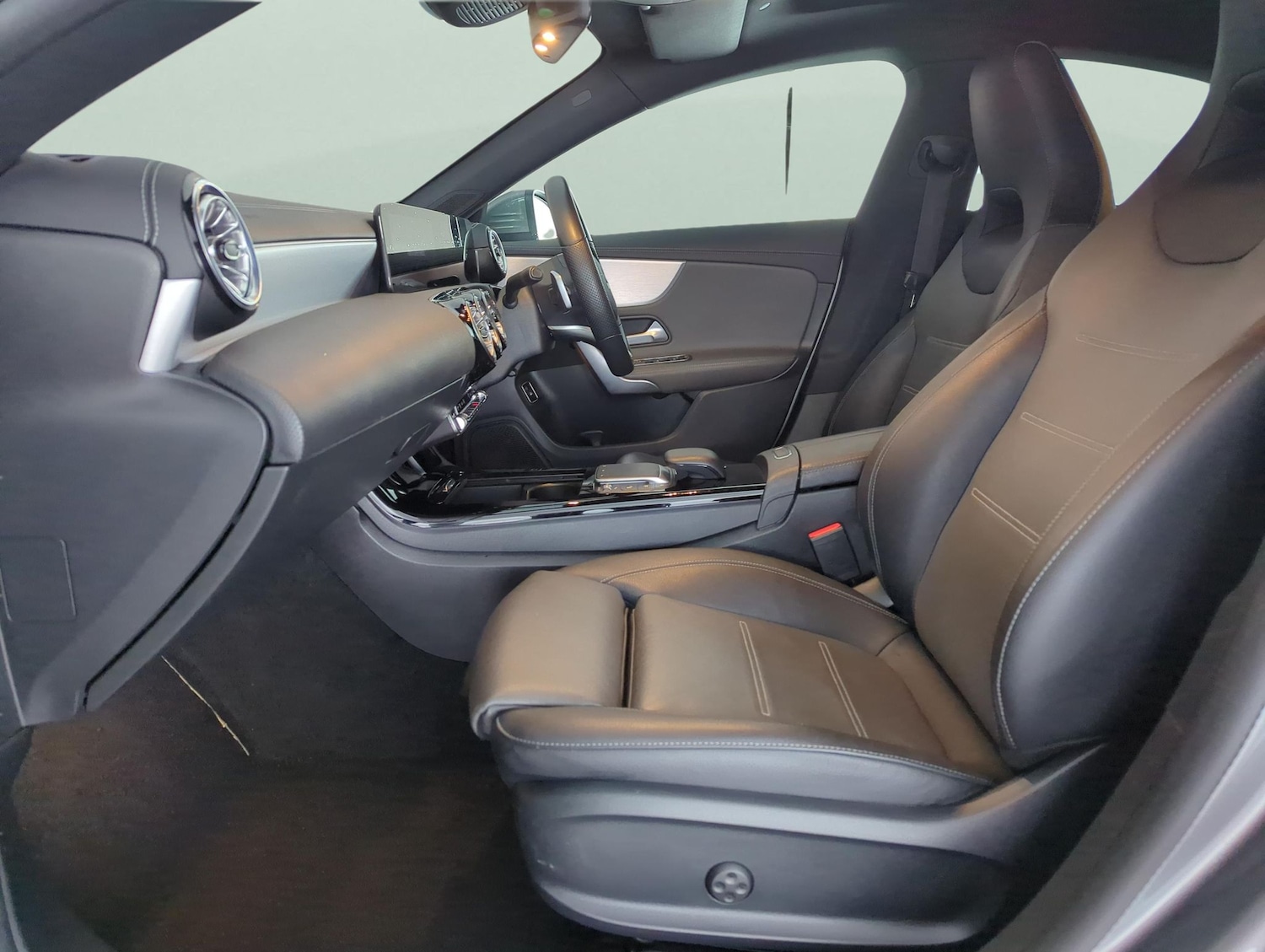 Used Mercedes-Benz CLA 2022 for sale - 77490461: Photo 4