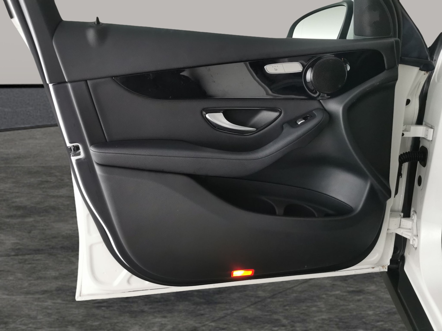 Used Mercedes-Benz GLC 2020 for sale - 77127992: Photo 30