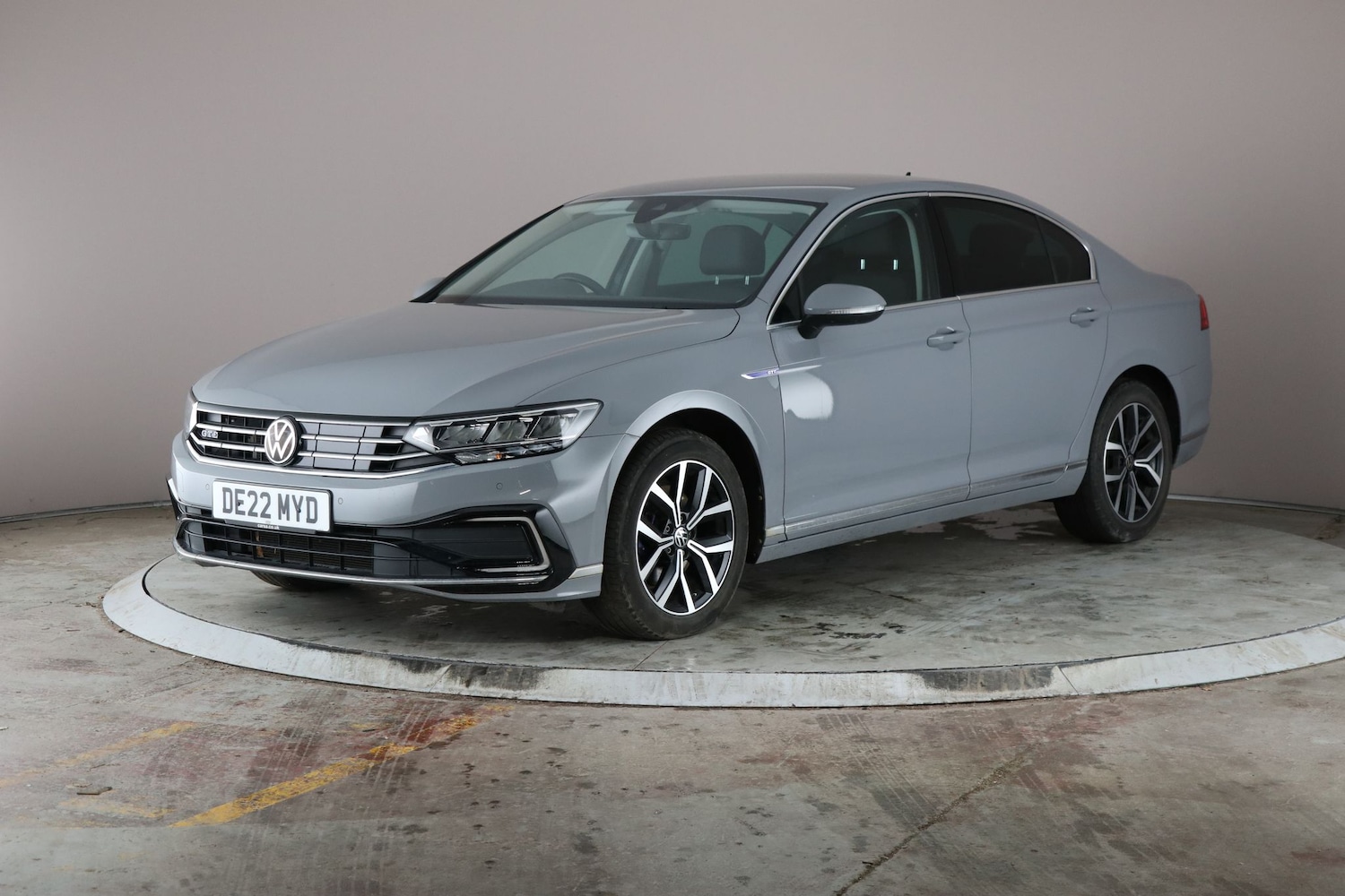 Used Volkswagen Passat 2022 for sale - 76738732: Photo 1