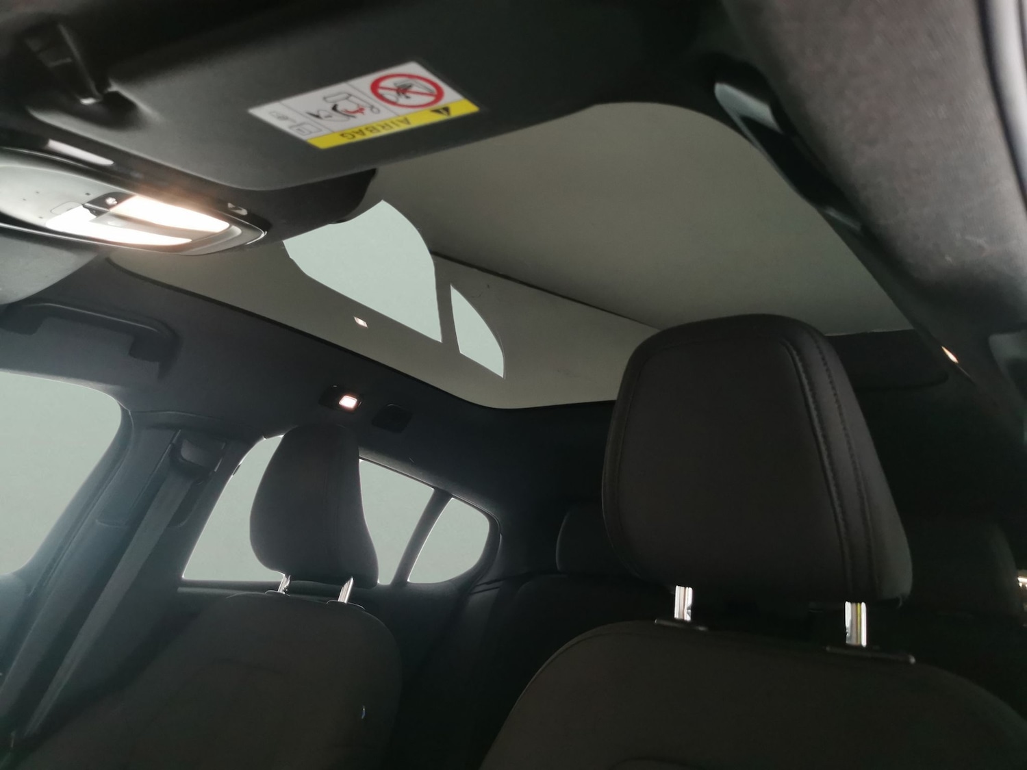 Used Volvo C40 2022 for sale - 78211085: Photo 5