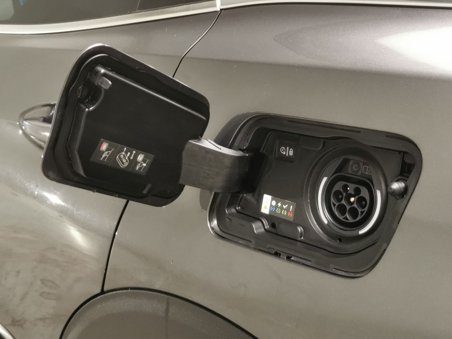 Used Peugeot 3008 2023 for sale - 76935039: Photo 29