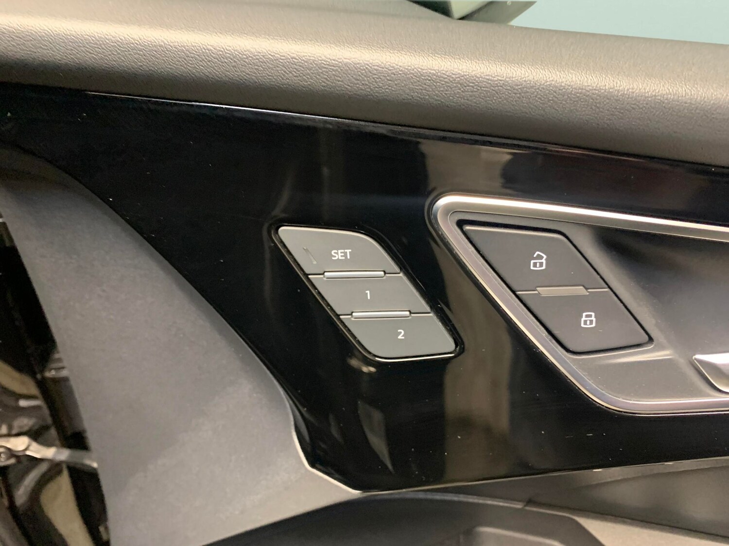 Used Audi Q4 e-tron 2023 for sale - 77347519: Photo 14