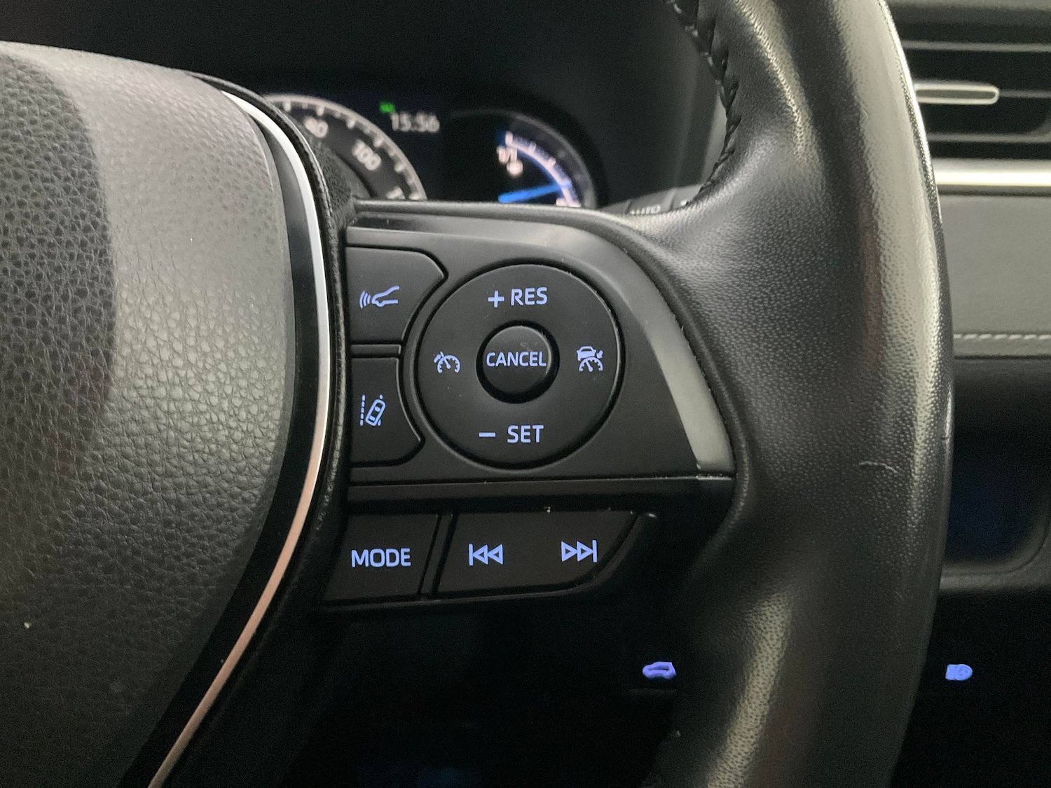 Used Toyota RAV4 2021 for sale - 76118130: Photo 32