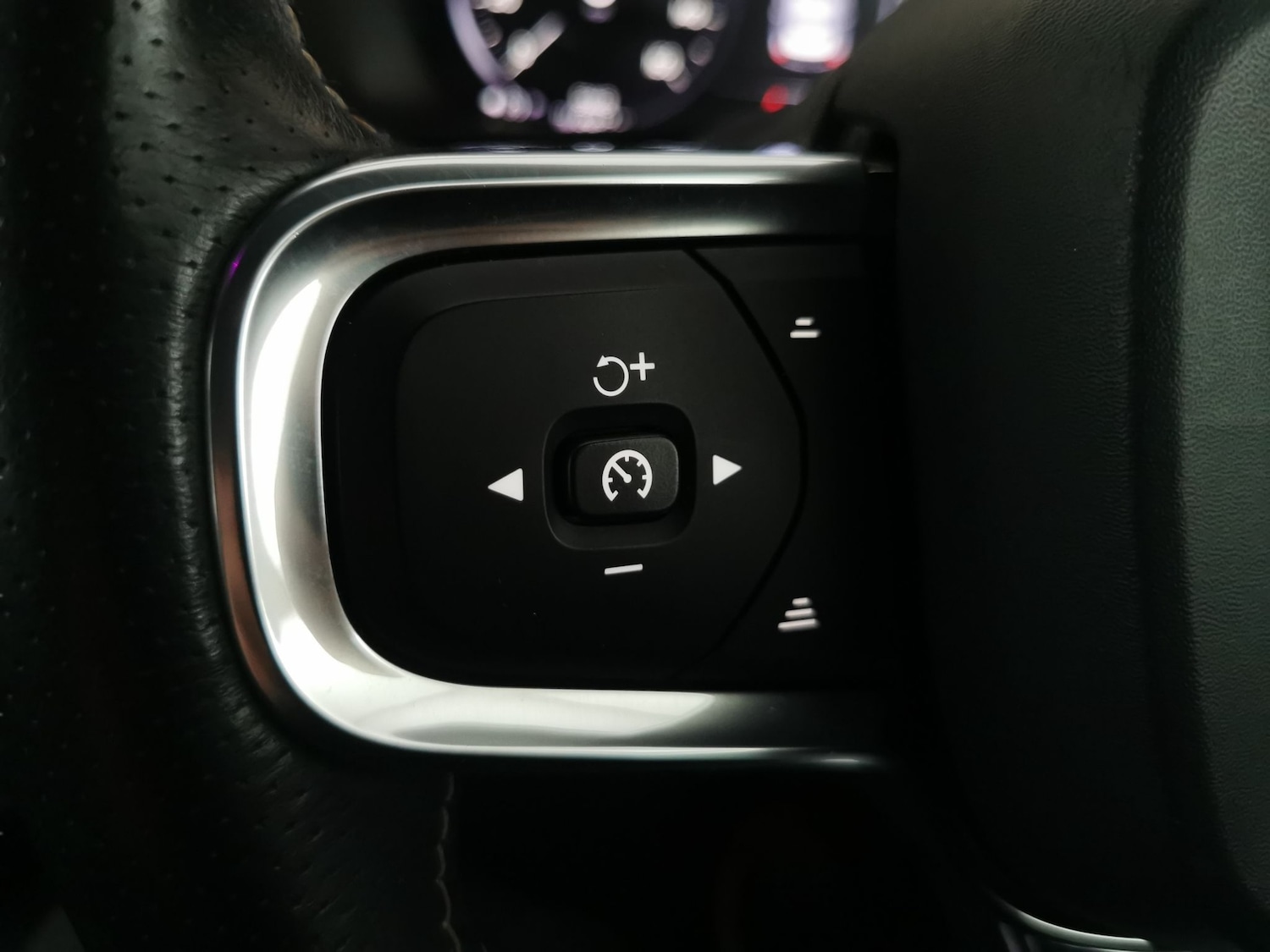 Used Volvo XC40 2019 for sale - 77665444: Photo 18