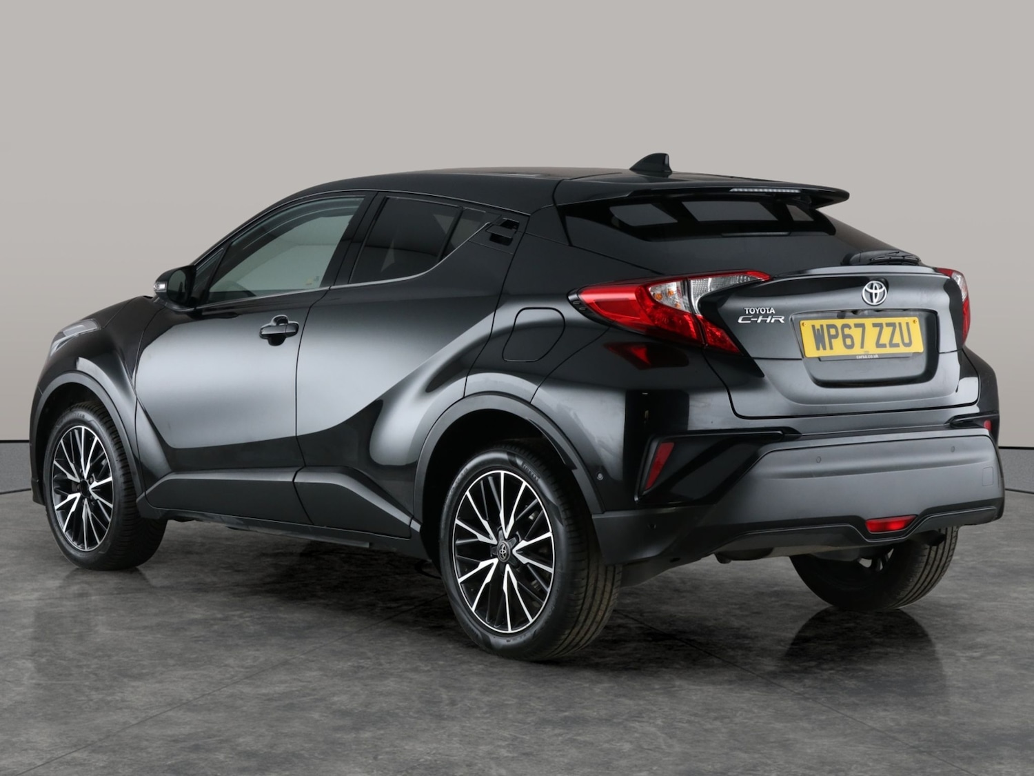 Used Toyota C-HR 2018 for sale - 76650865: Photo 12