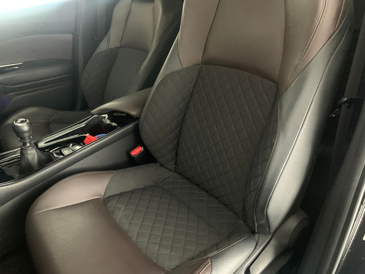 Used Toyota C-HR 2018 for sale - 76650865: Photo 20