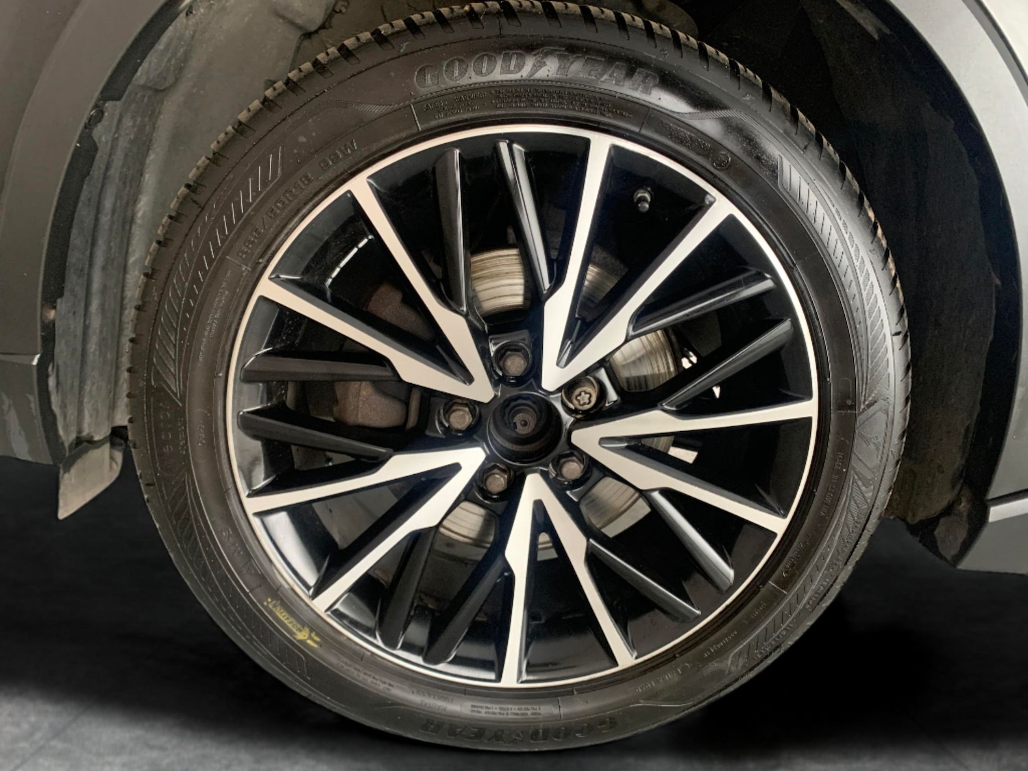 Used Toyota C-HR 2018 for sale - 76650865: Photo 22