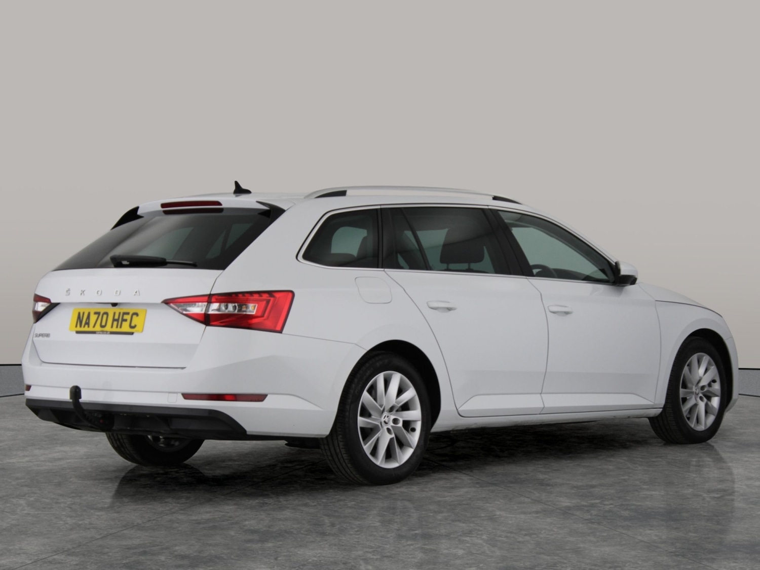 Used Skoda Superb 2020 for sale - 76342377: Photo 13