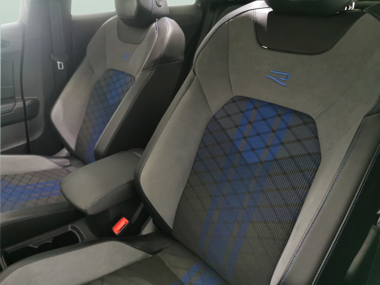 Used Volkswagen T-Roc 2023 for sale - 77269773: Photo 23