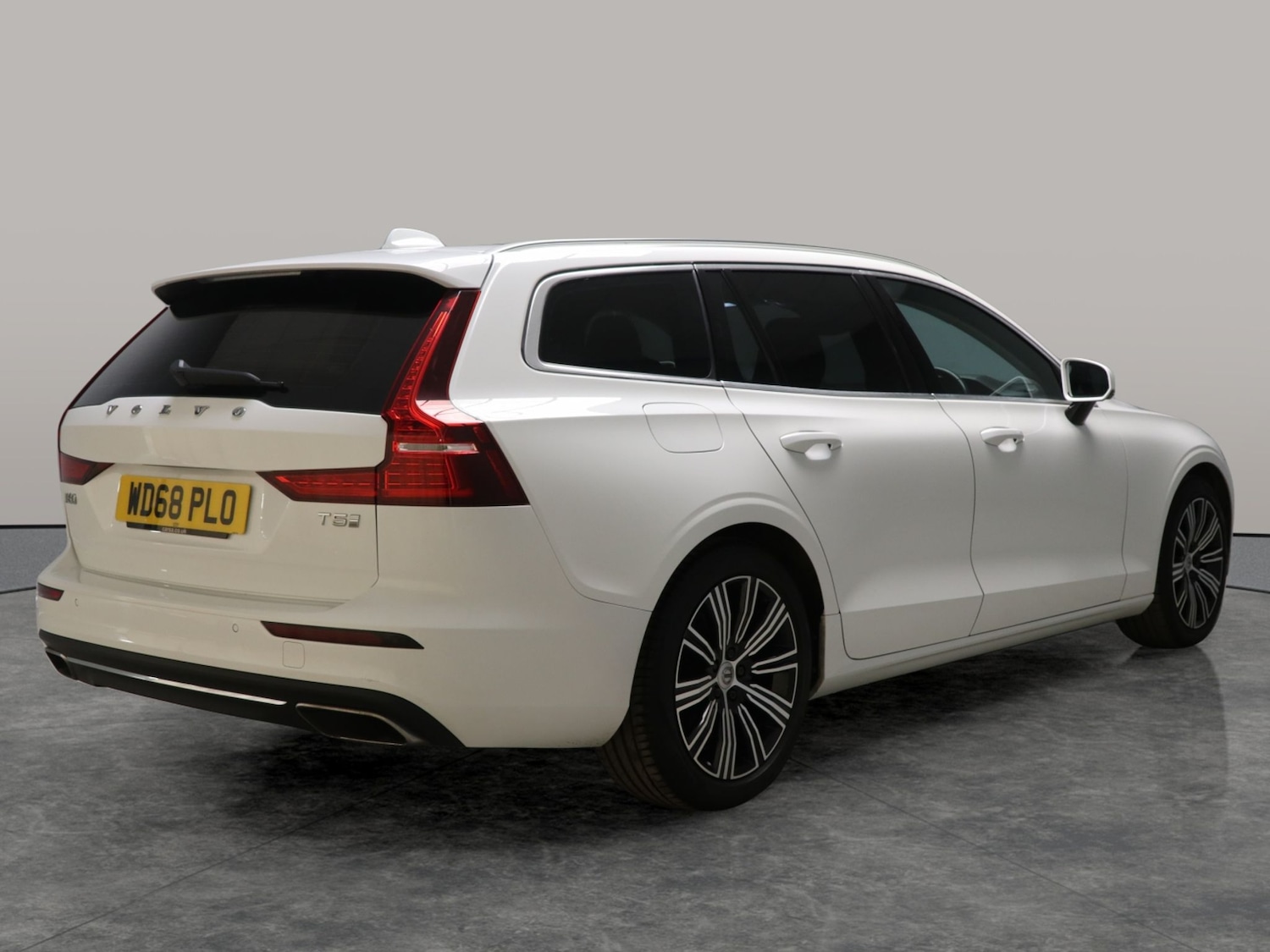 Used Volvo V60 2019 for sale - 76118203: Photo 13