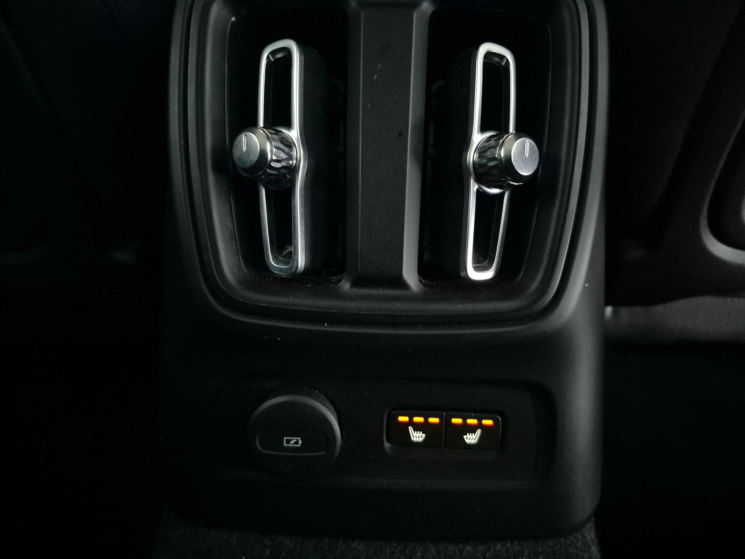 Used Volvo XC40 2022 for sale - 77707804: Photo 14