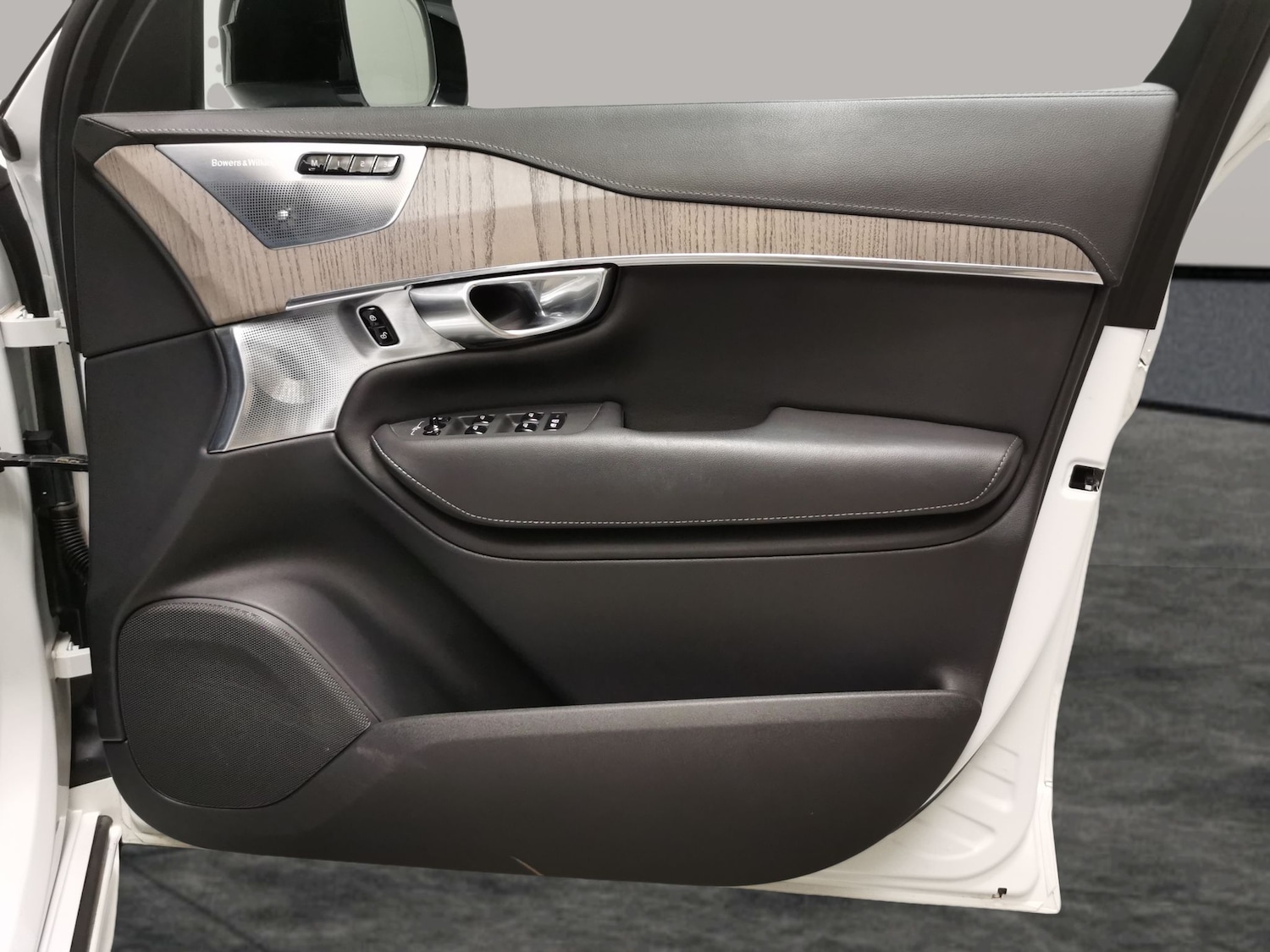 Used Volvo XC90 2023 for sale - 77296542: Photo 30