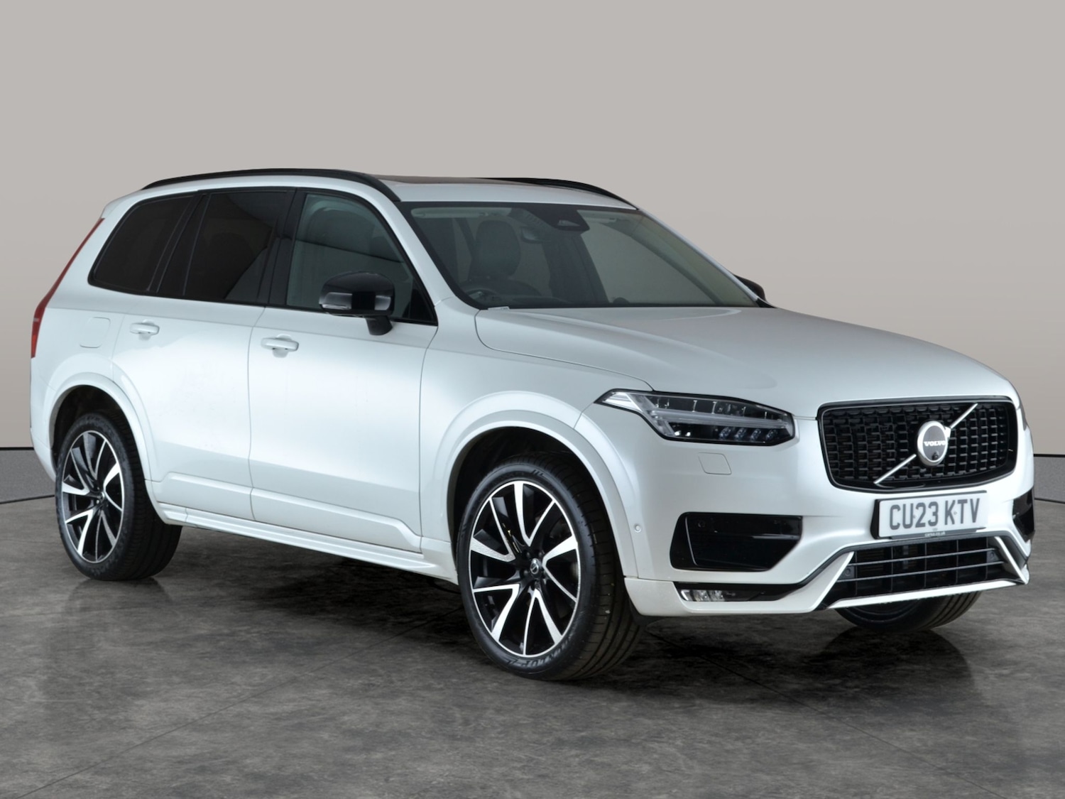 Used Volvo XC90 2023 for sale - 77296542: Photo 9