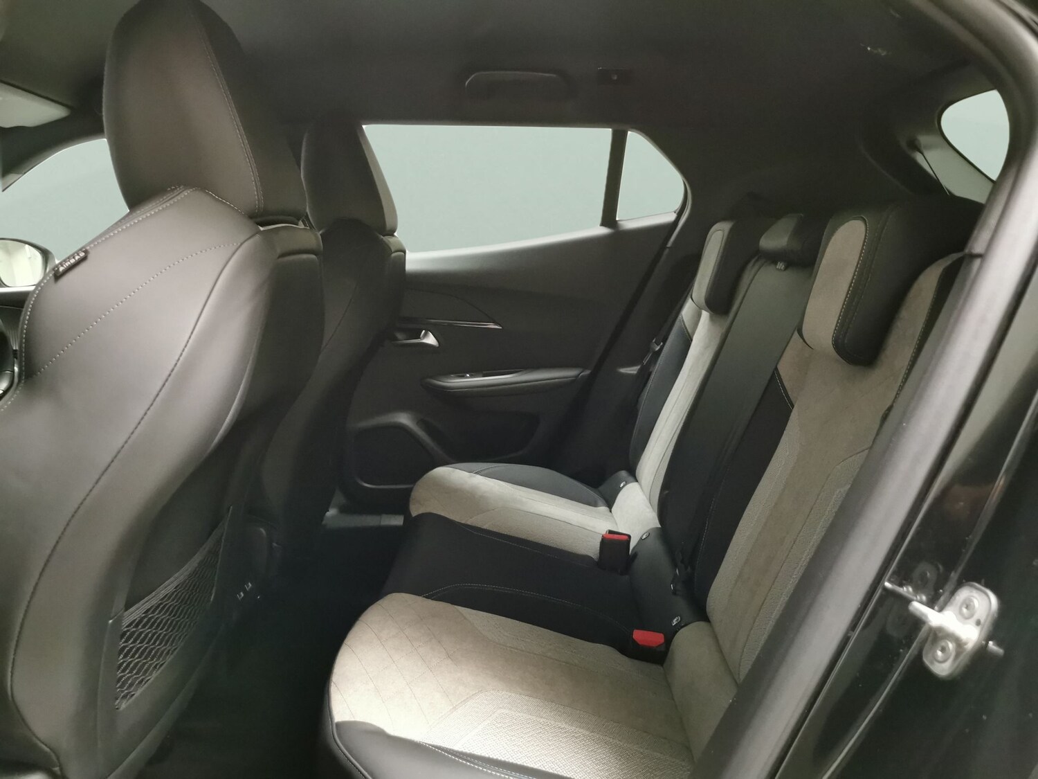 Used Peugeot E-2008 for sale - 77364993: Photo 28