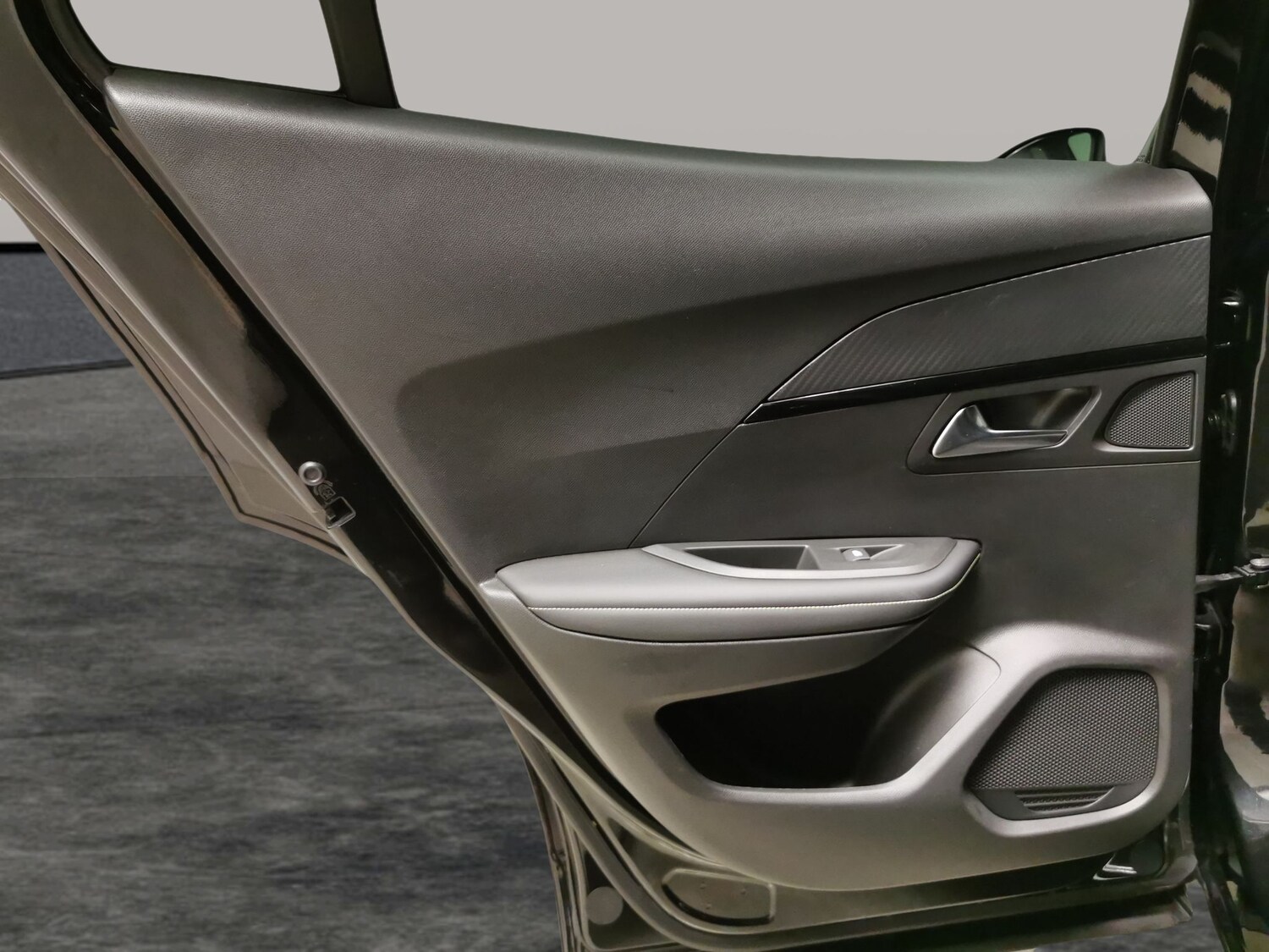 Used Peugeot E-2008 for sale - 77364993: Photo 30