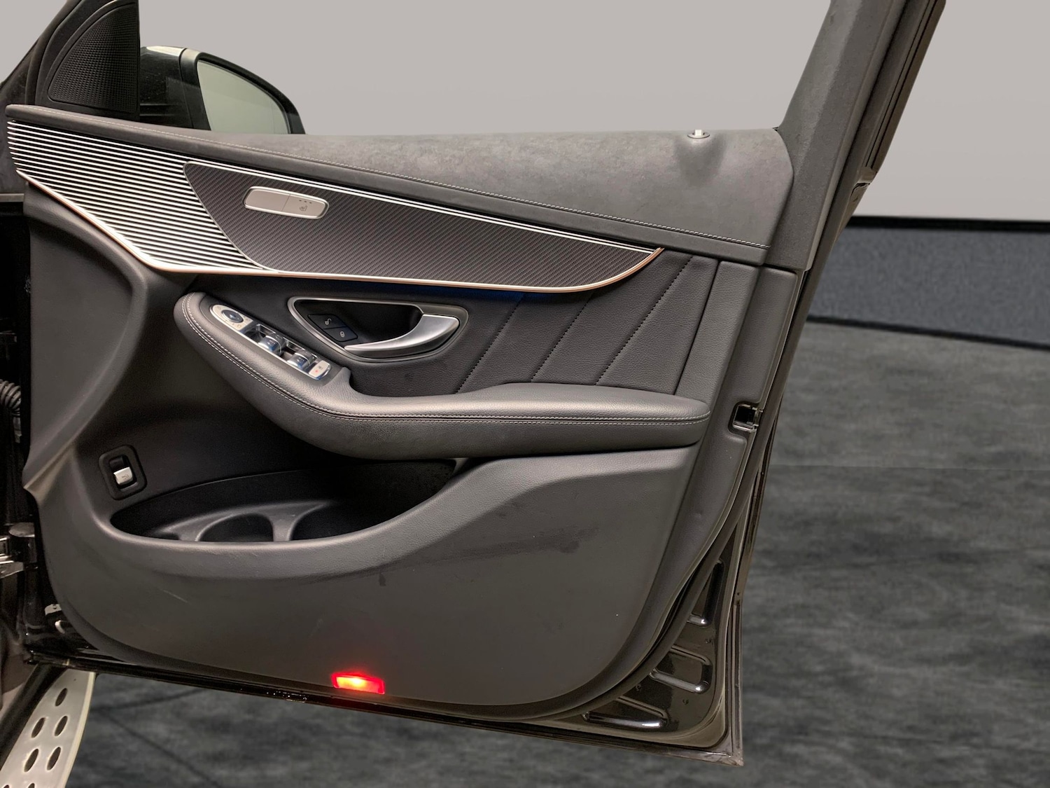 Used Mercedes-Benz EQC 2022 for sale - 76475452: Photo 37