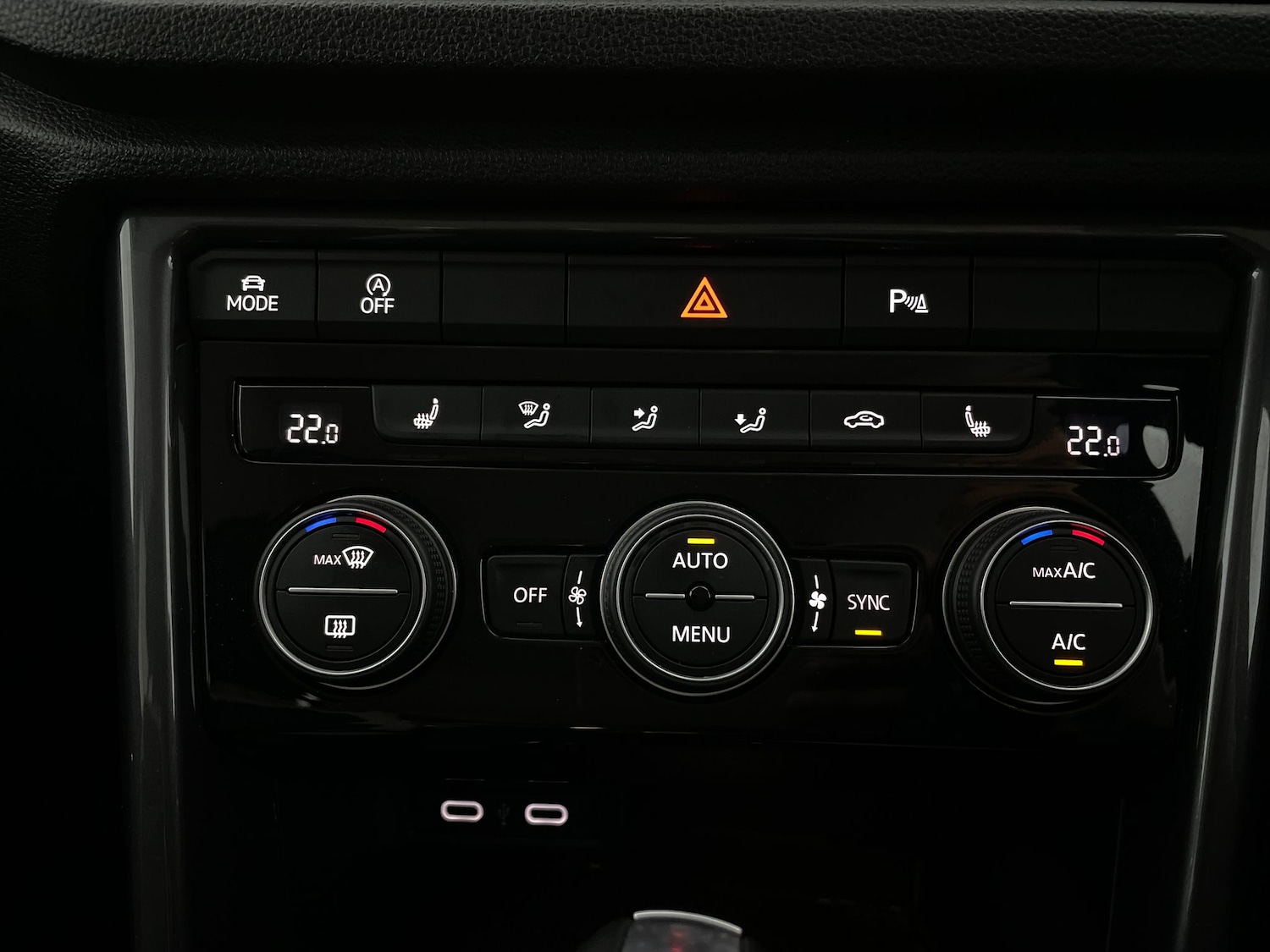 Used Volkswagen T-Roc 2021 for sale - 77418063: Photo 18