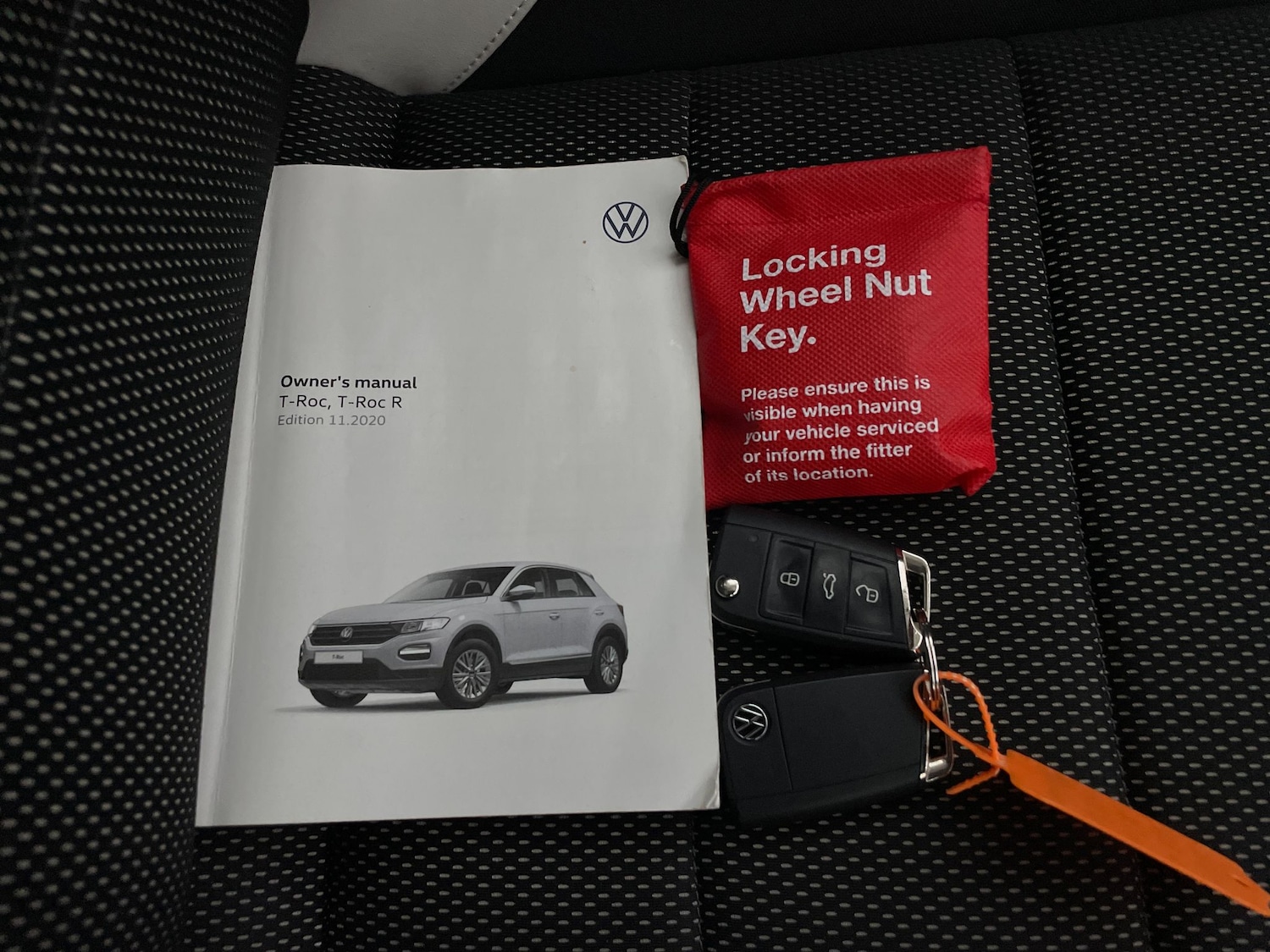 Used Volkswagen T-Roc 2021 for sale - 77418063: Photo 34