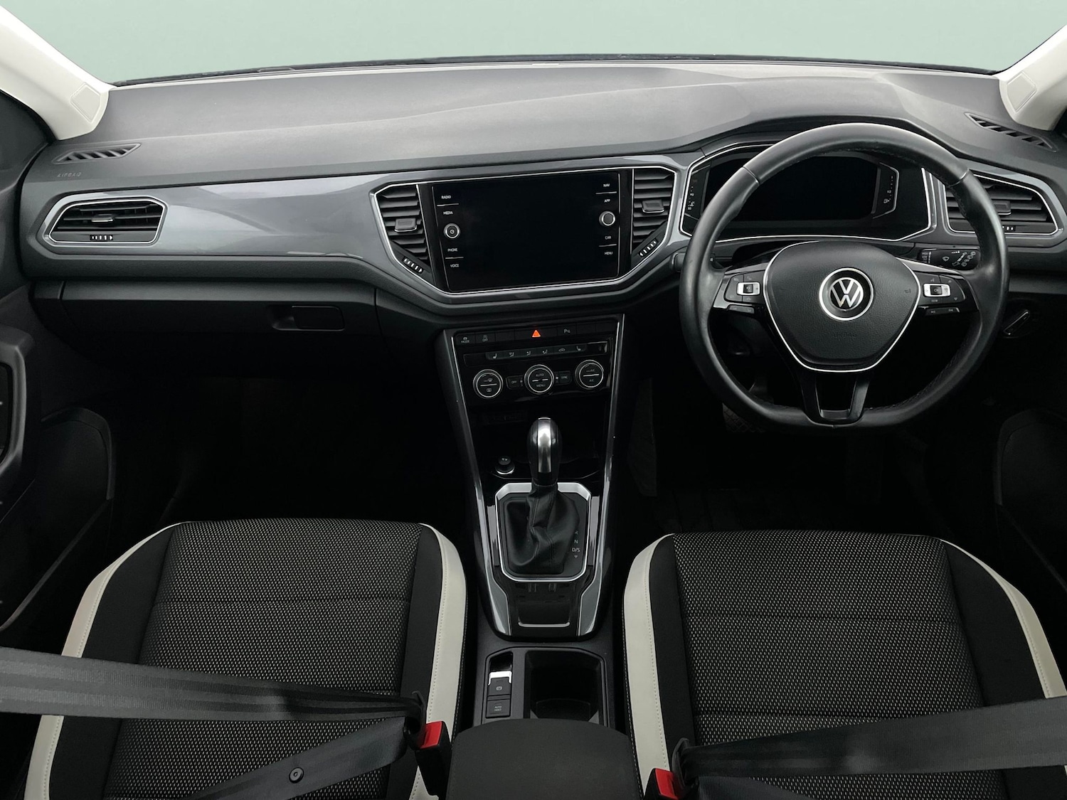 Used Volkswagen T-Roc 2021 for sale - 77418063: Photo 6