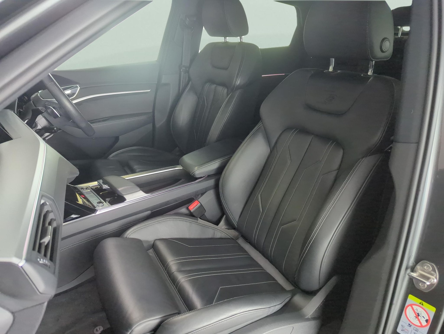 Used Audi e-tron 2020 for sale - 77979301: Photo 7