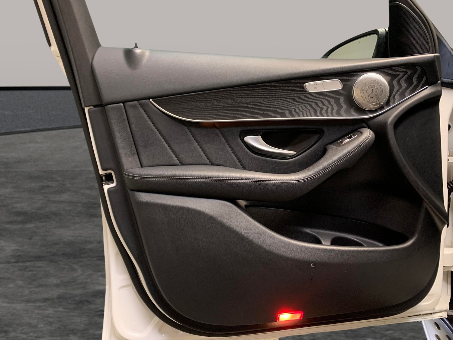 Used Mercedes-Benz GLC 2019 for sale - 77298051: Photo 27