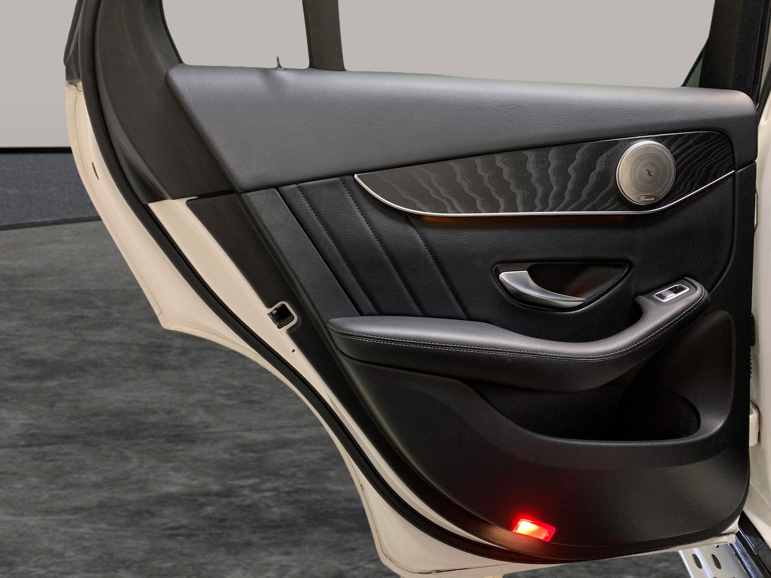 Used Mercedes-Benz GLC 2019 for sale - 77298051: Photo 28