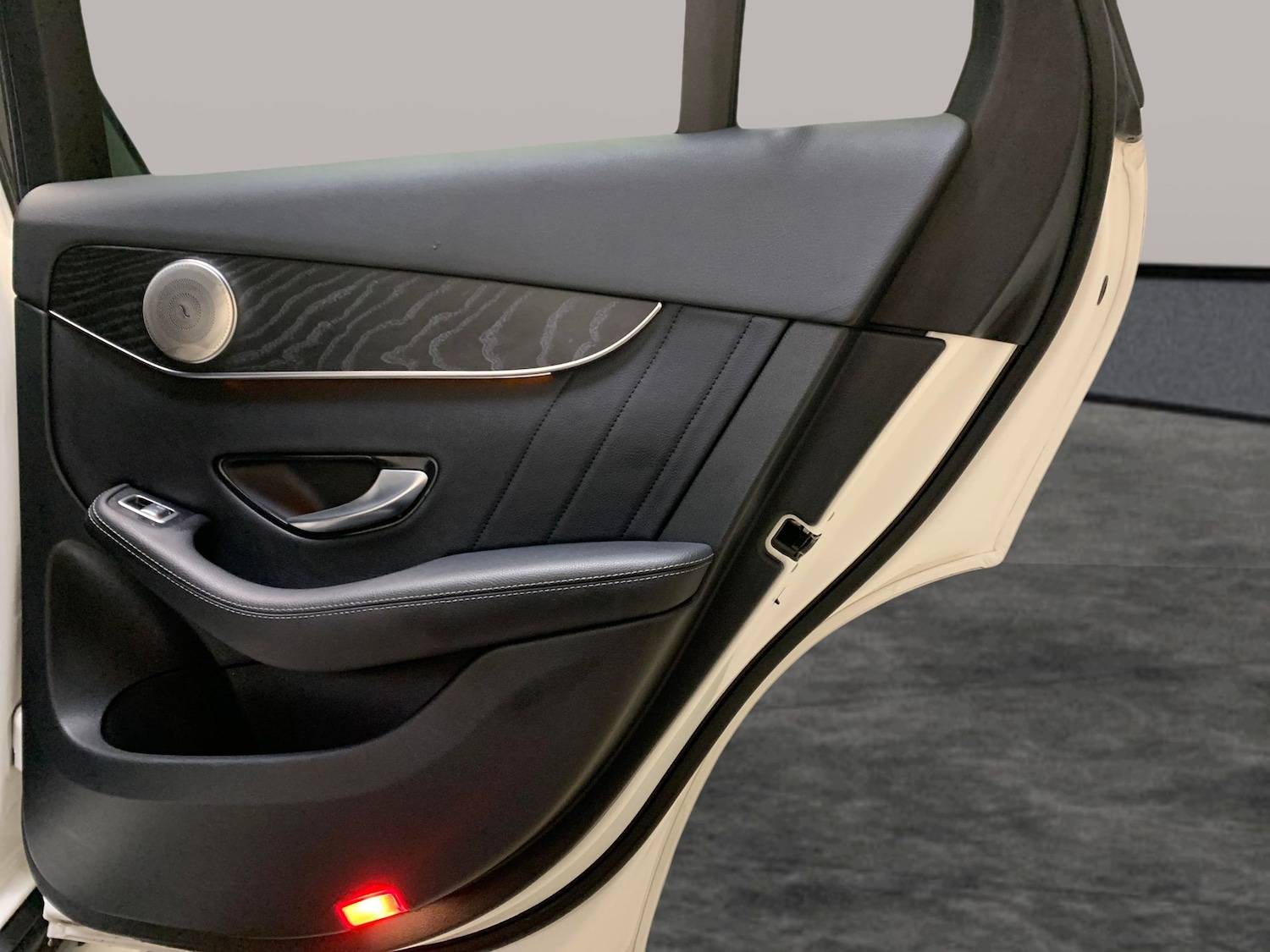 Used Mercedes-Benz GLC 2019 for sale - 77298051: Photo 29