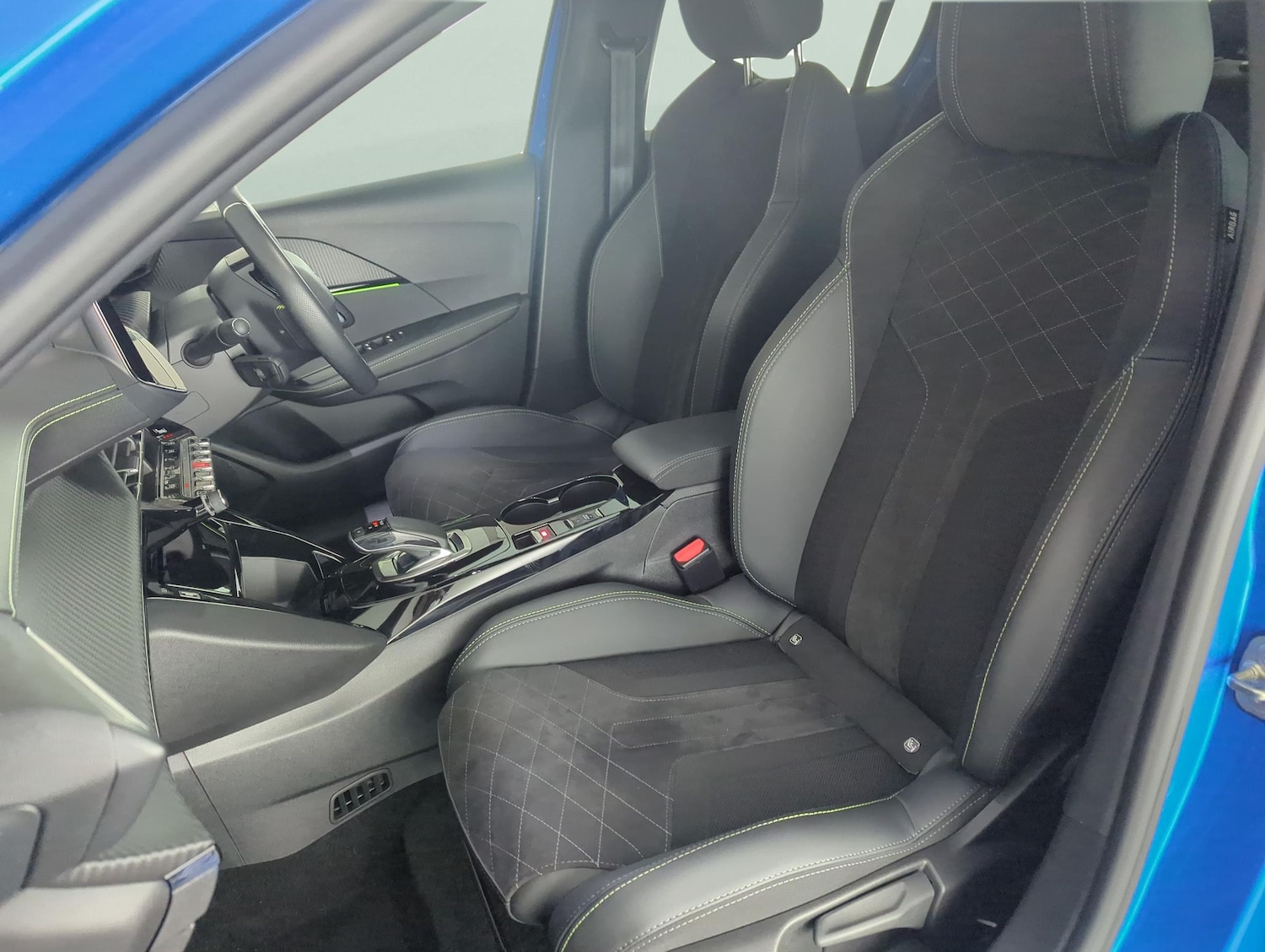 Used Peugeot E-208 2021 for sale - 77420768: Photo 15