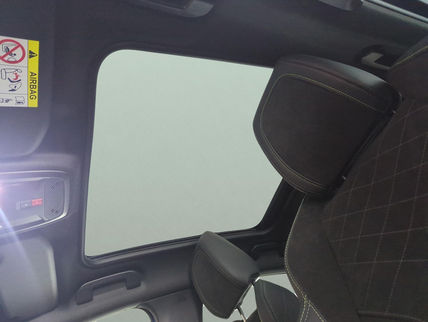 Used Peugeot E-208 2021 for sale - 77420768: Photo 5