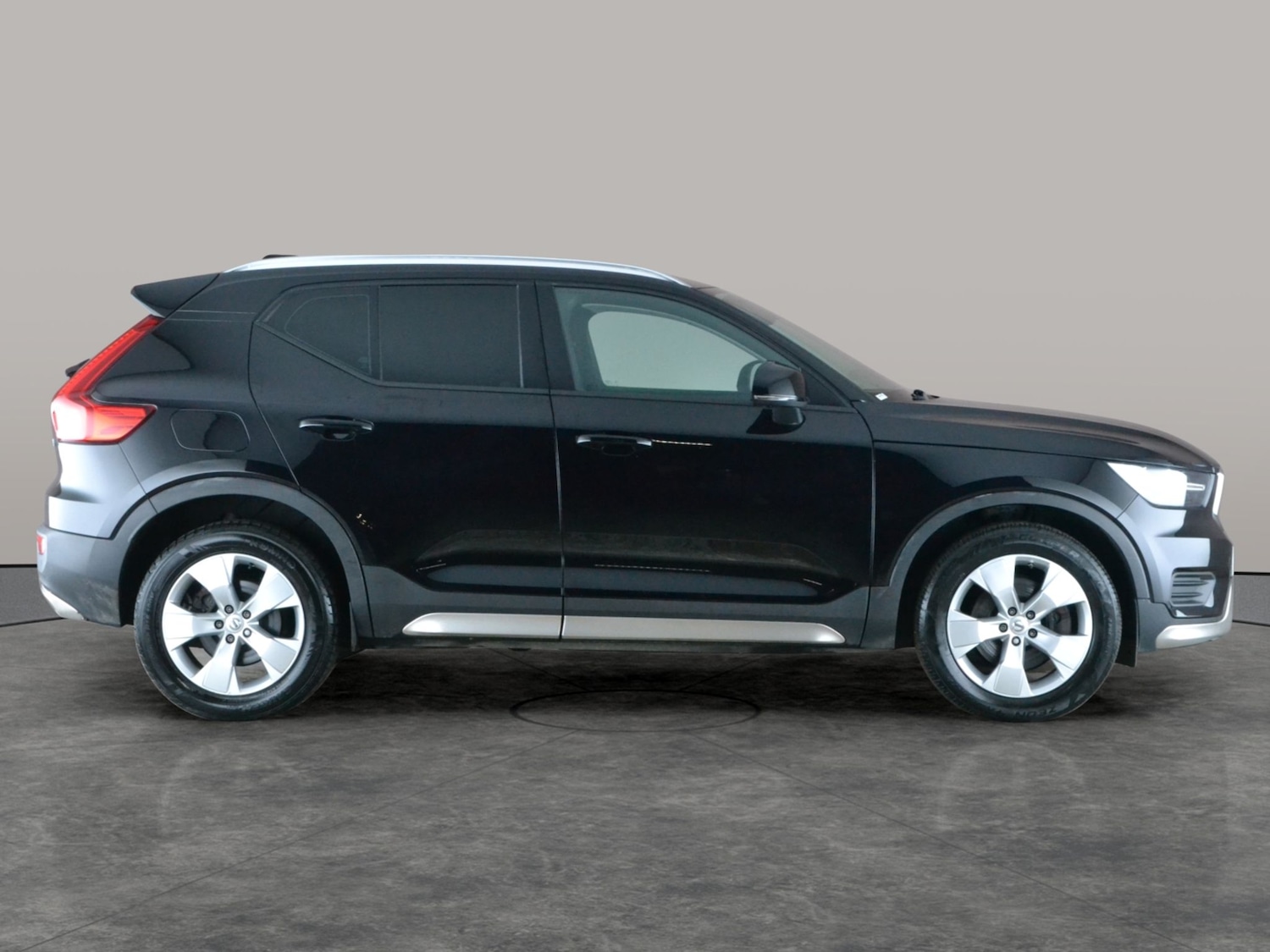 Used Volvo XC40 2019 for sale - 77641124: Photo 10