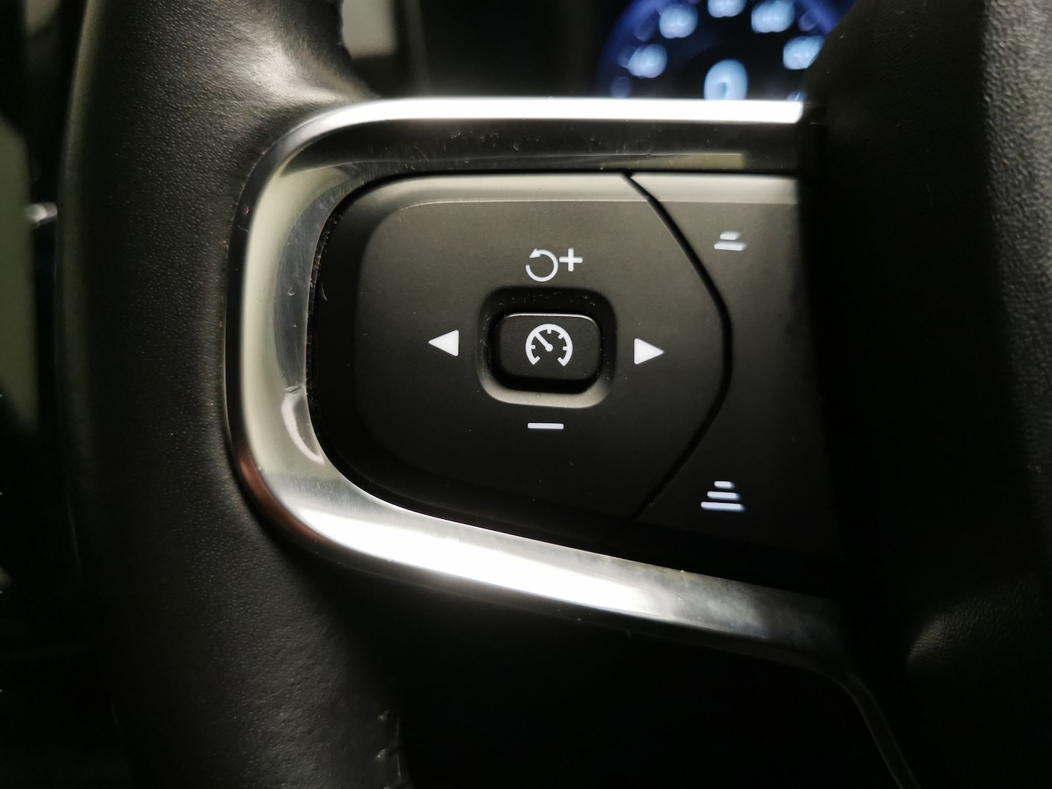 Used Volvo XC40 2019 for sale - 77641124: Photo 17