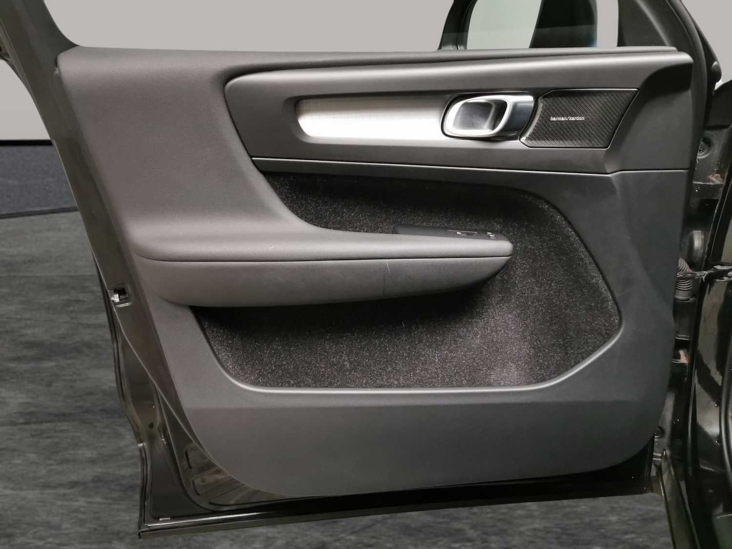 Used Volvo XC40 2019 for sale - 77641124: Photo 24