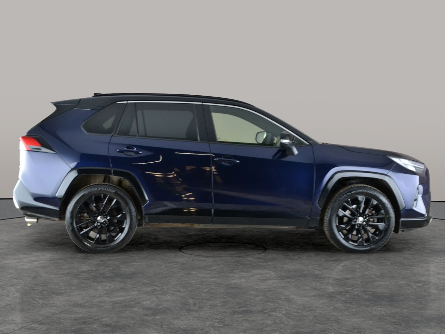 Used Toyota RAV4 2022 for sale - 76967189: Photo 9